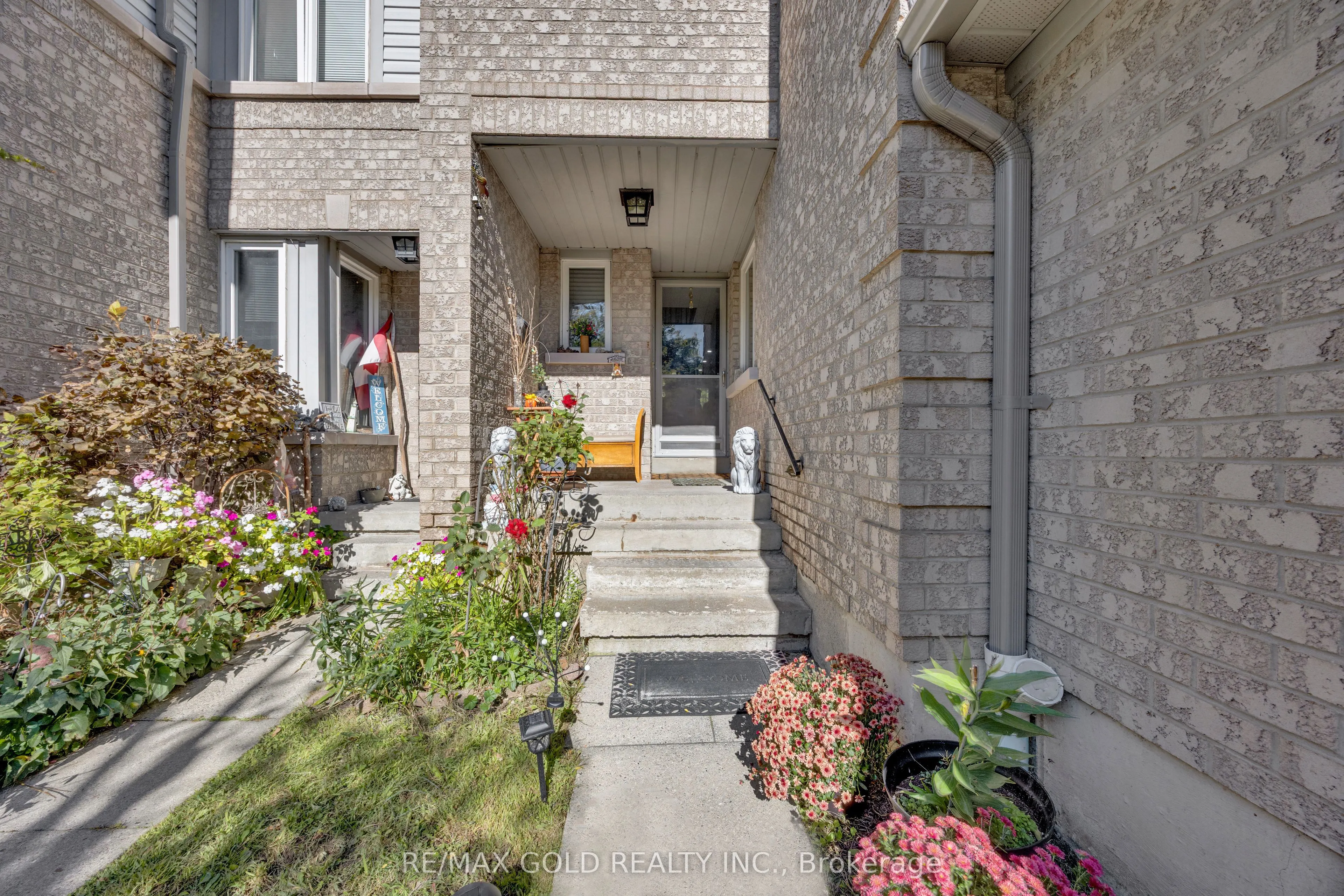 2555 Thomas Street #75