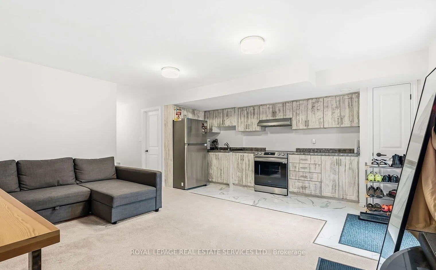 488 Parent Place #Lower