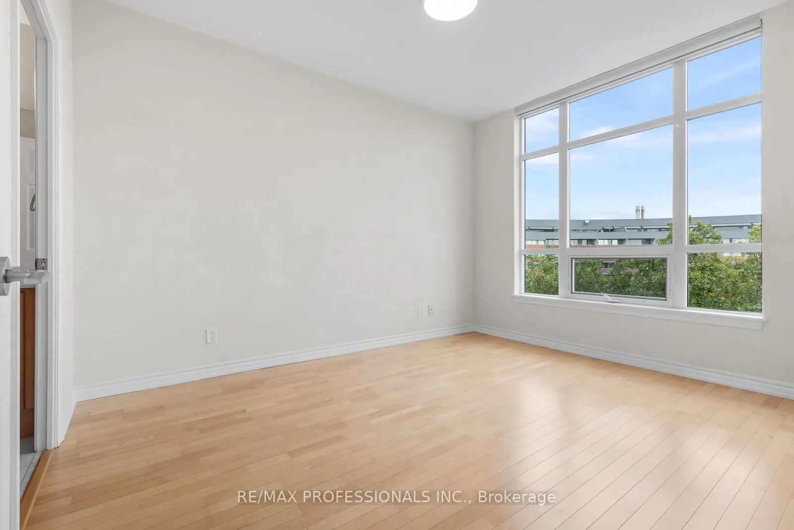 1135 Royal York Road #816