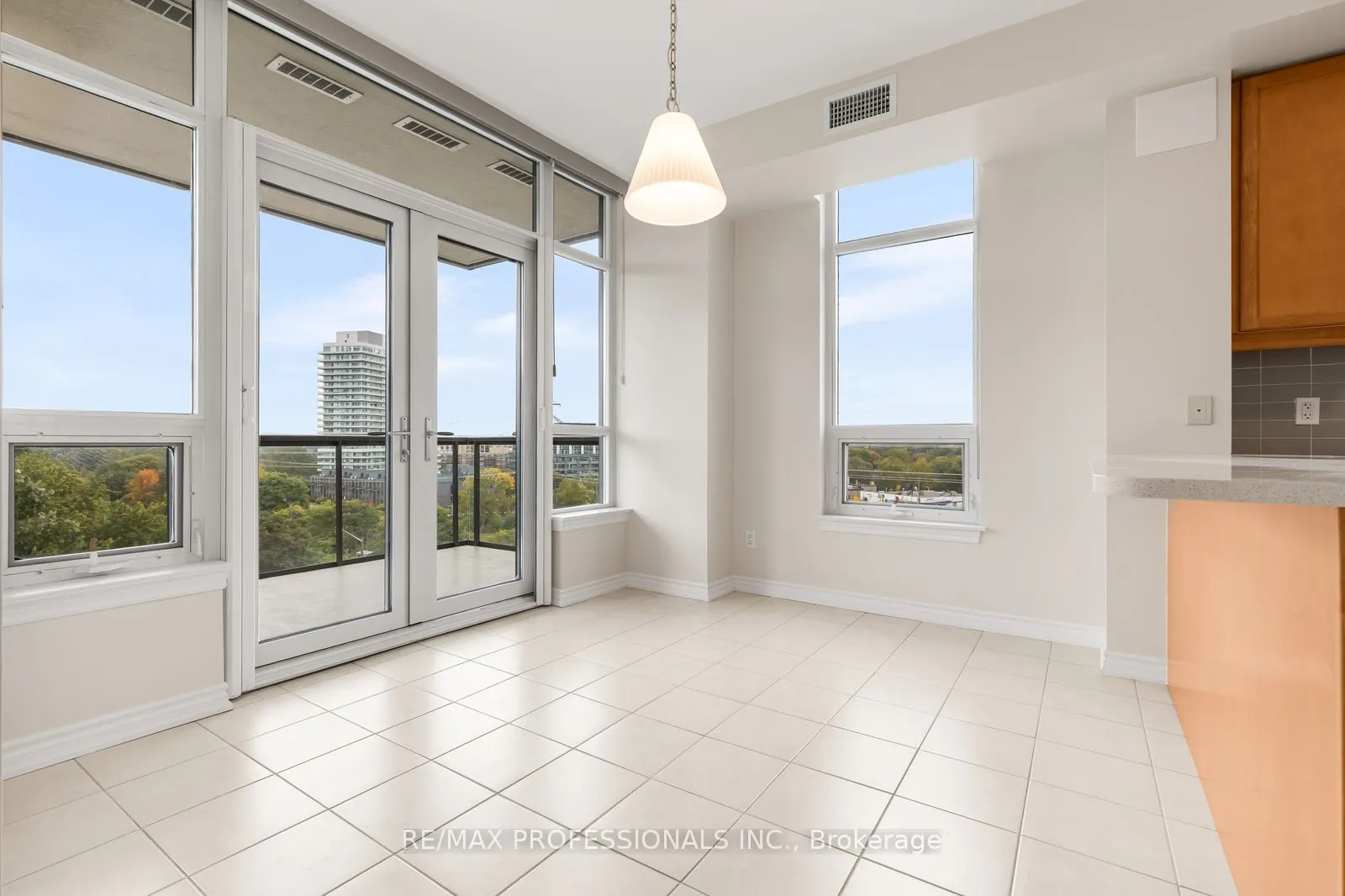 1135 Royal York Road #816