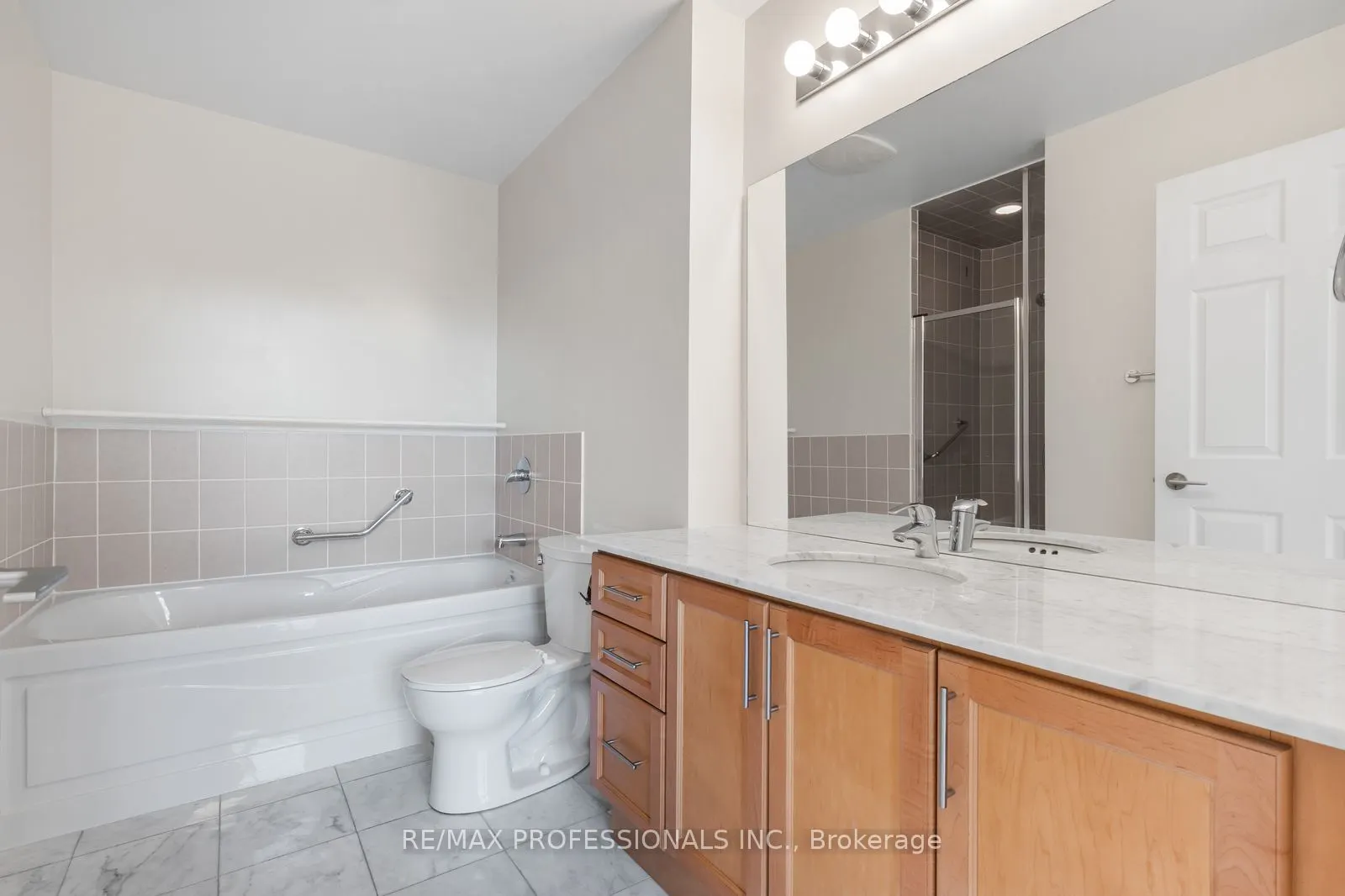 1135 Royal York Road #816
