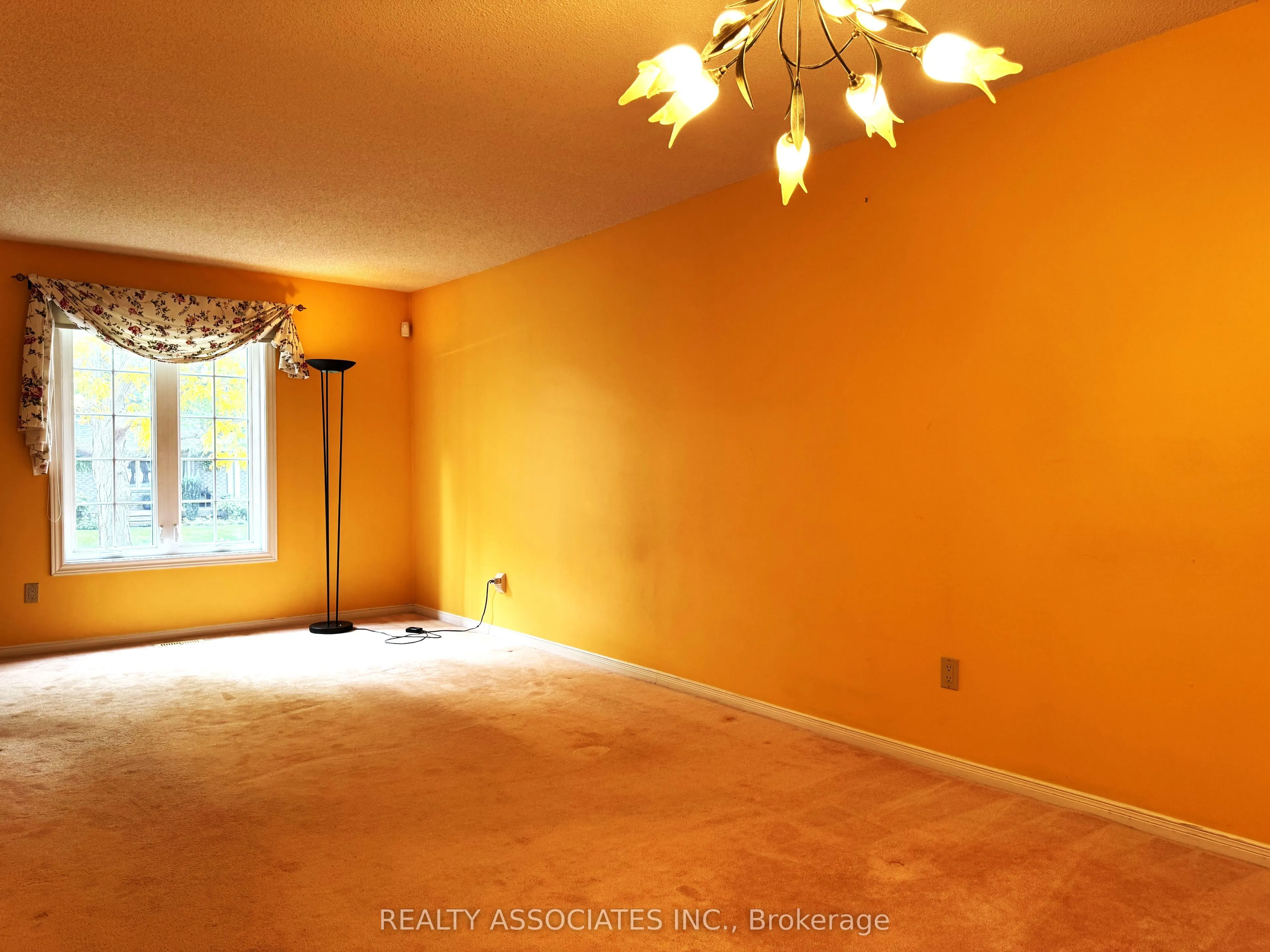 5577 Haddon Hall Road