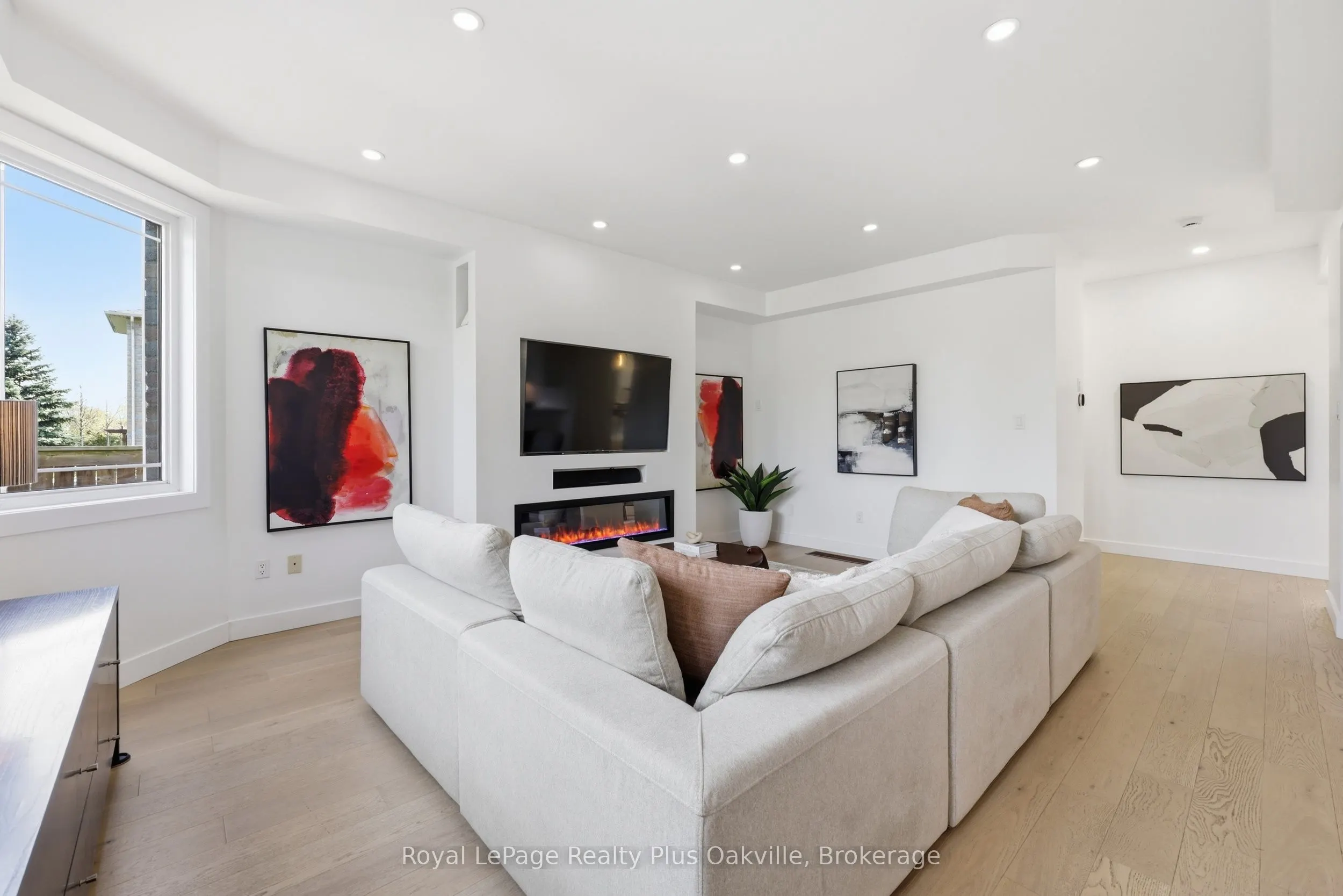 2363 Yolanda Drive