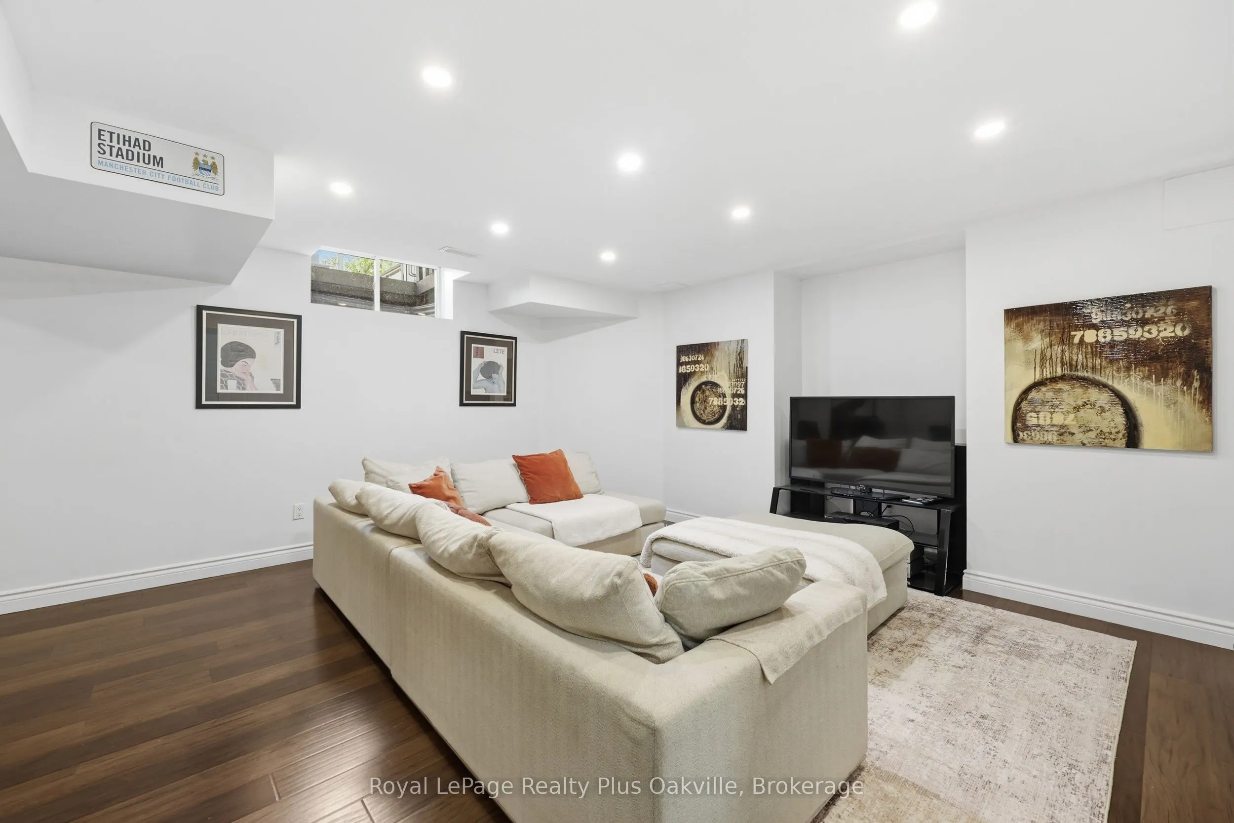 2363 Yolanda Drive