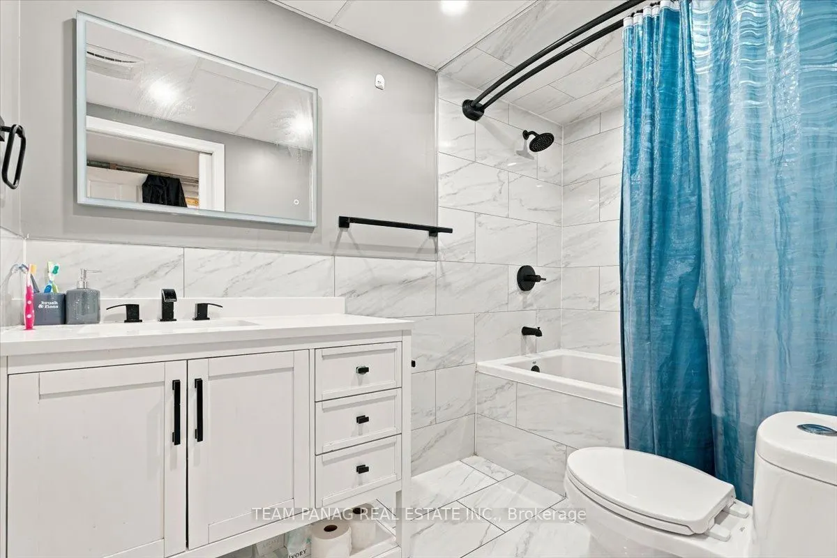 16 Groveland Court