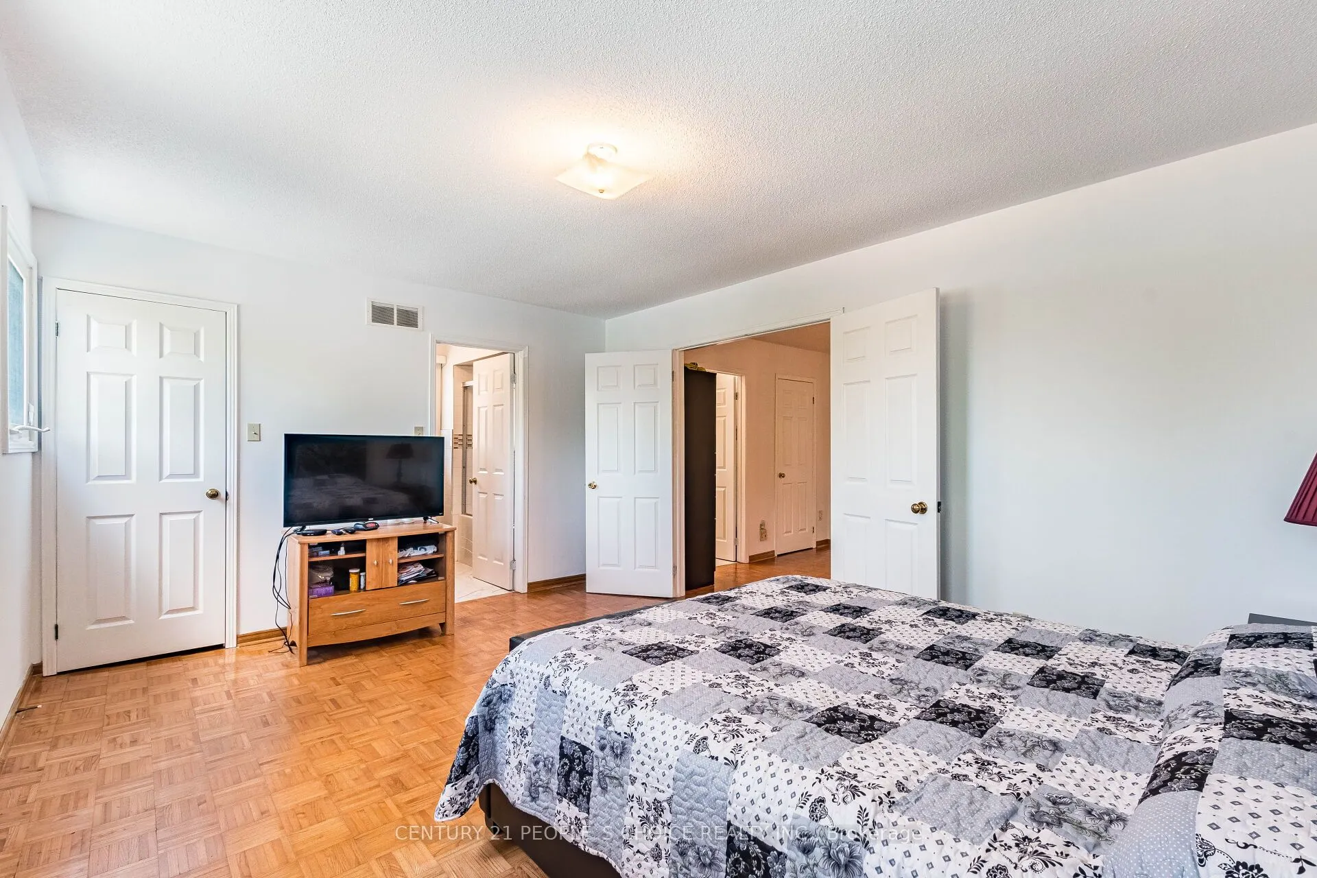 4844 Owl Circle