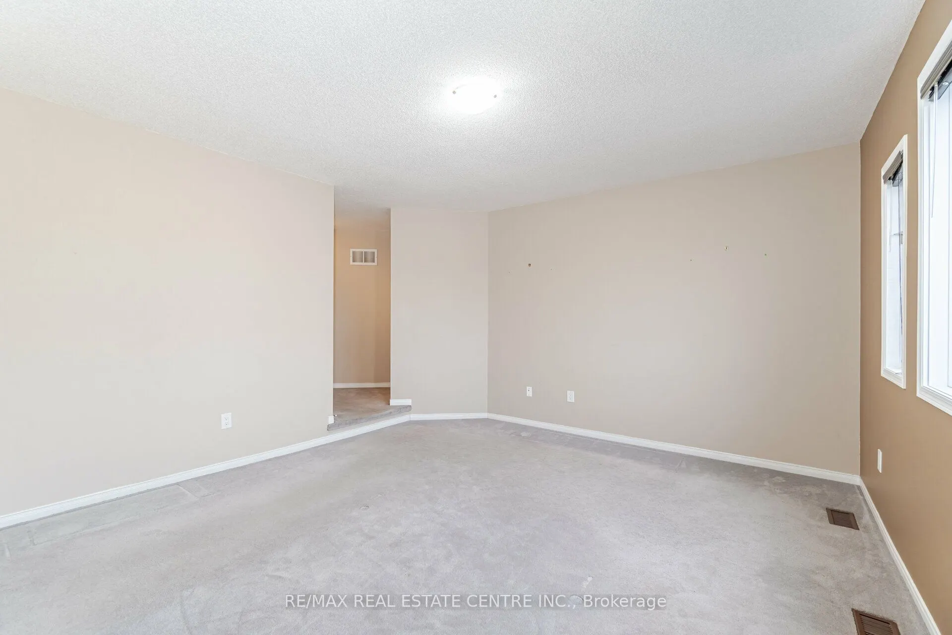 3727 Althorpe Circle