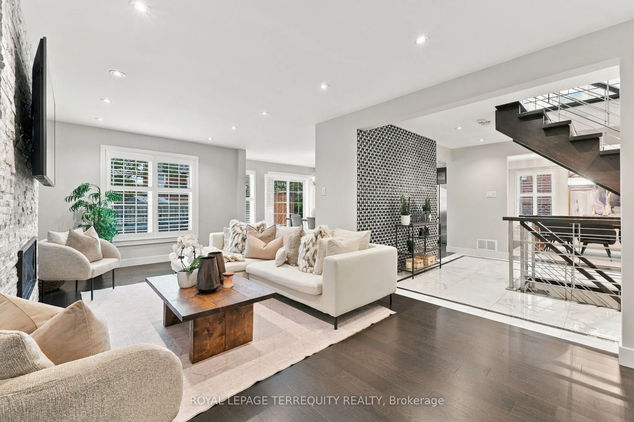3956 Chadburn Crescent