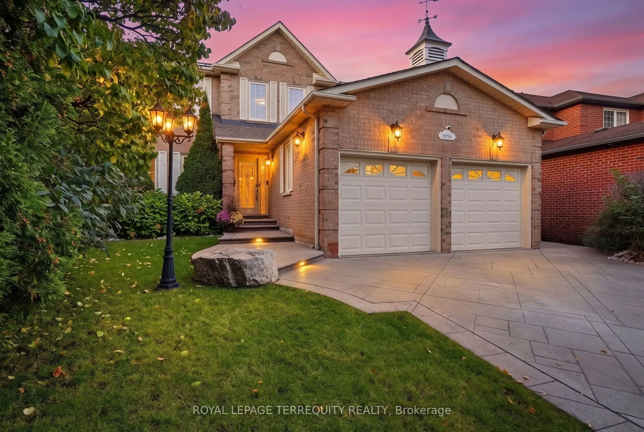 3956 Chadburn Crescent