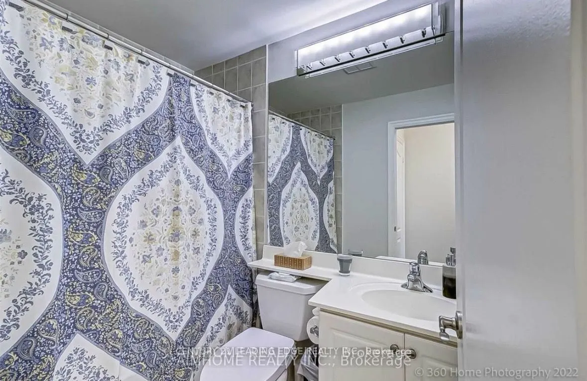2119 Lakeshore Boulevard W #607