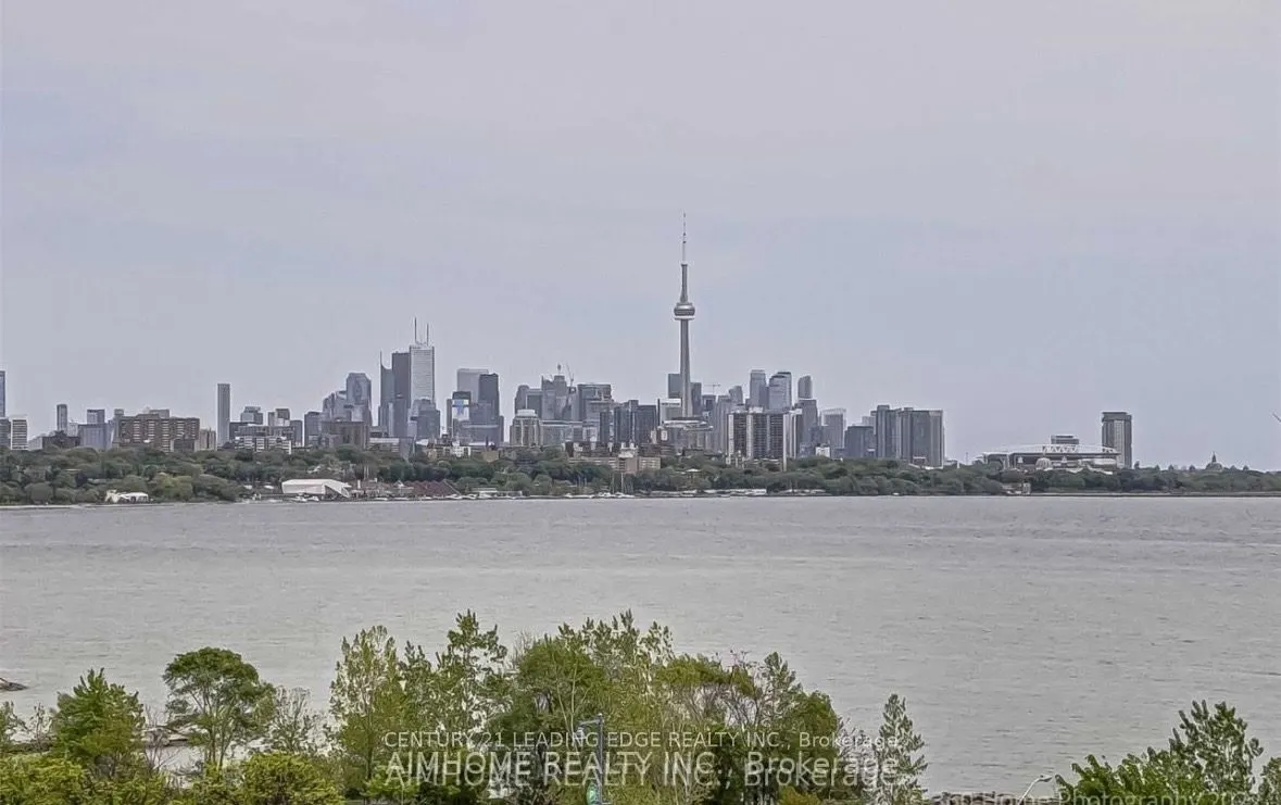2119 Lakeshore Boulevard W #607