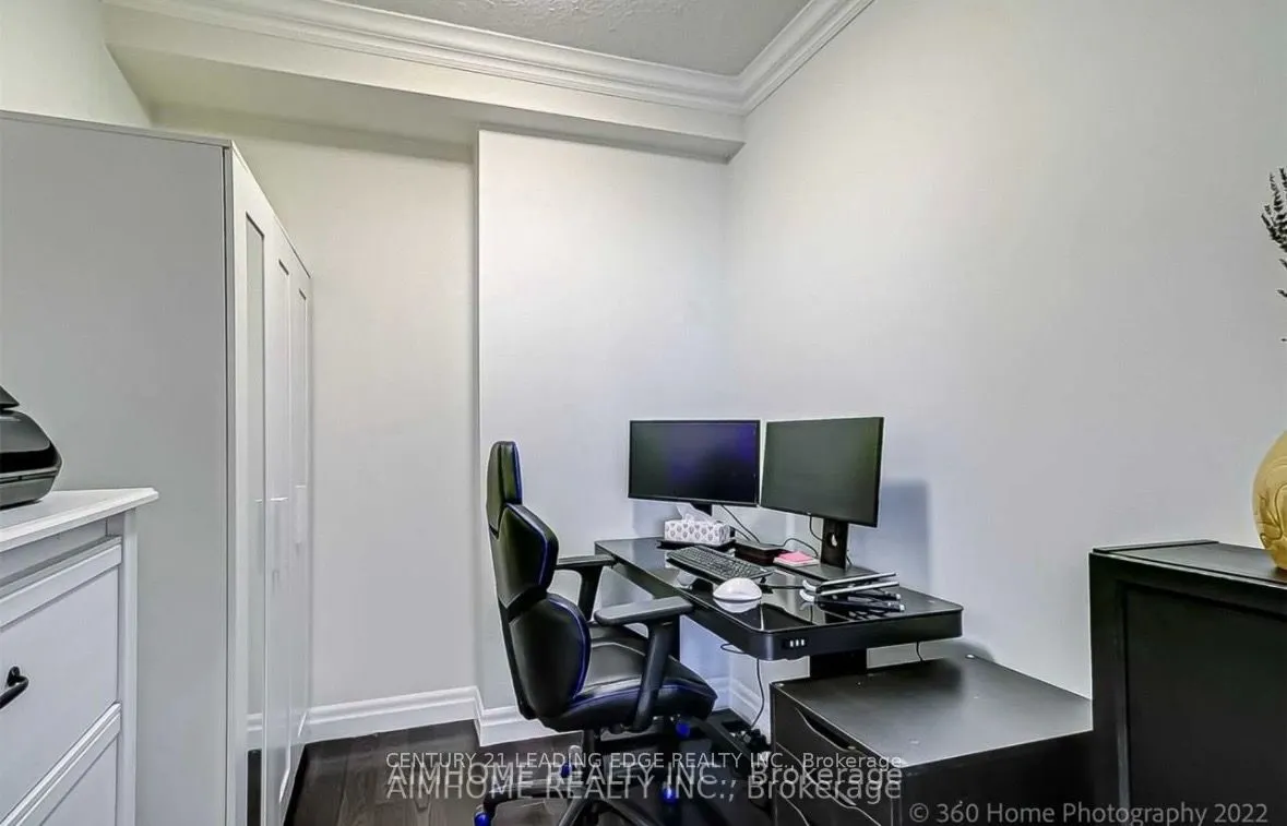 2119 Lakeshore Boulevard W #607