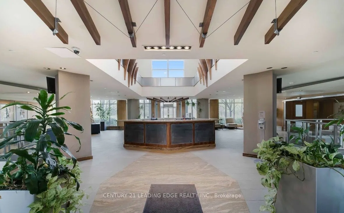 2119 Lakeshore Boulevard W #607