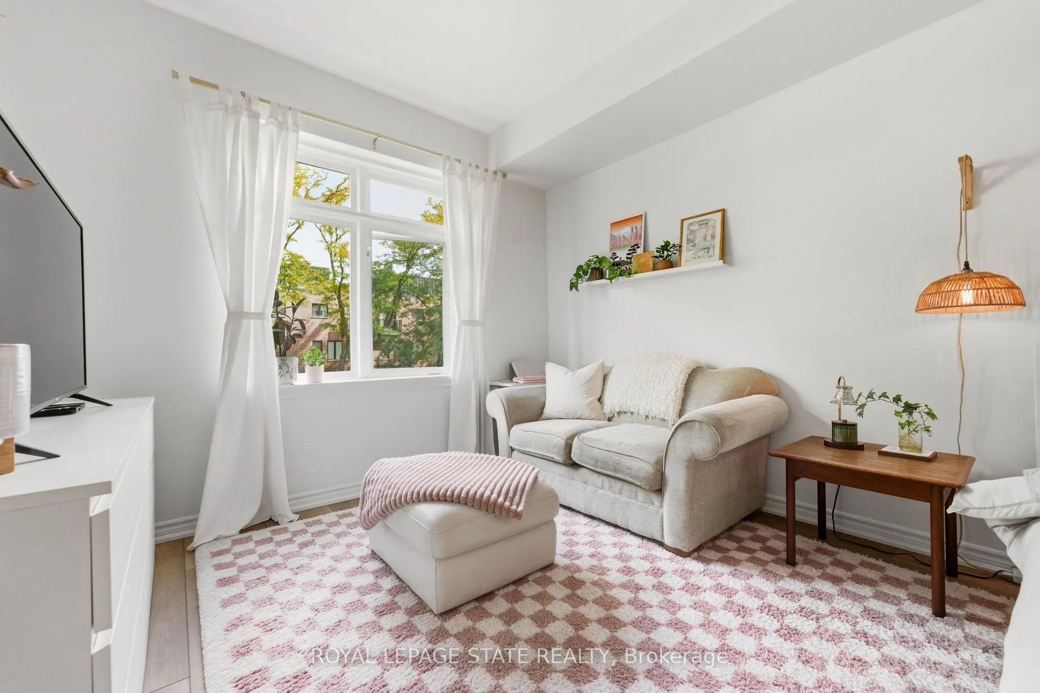 391 Plains Road E #211