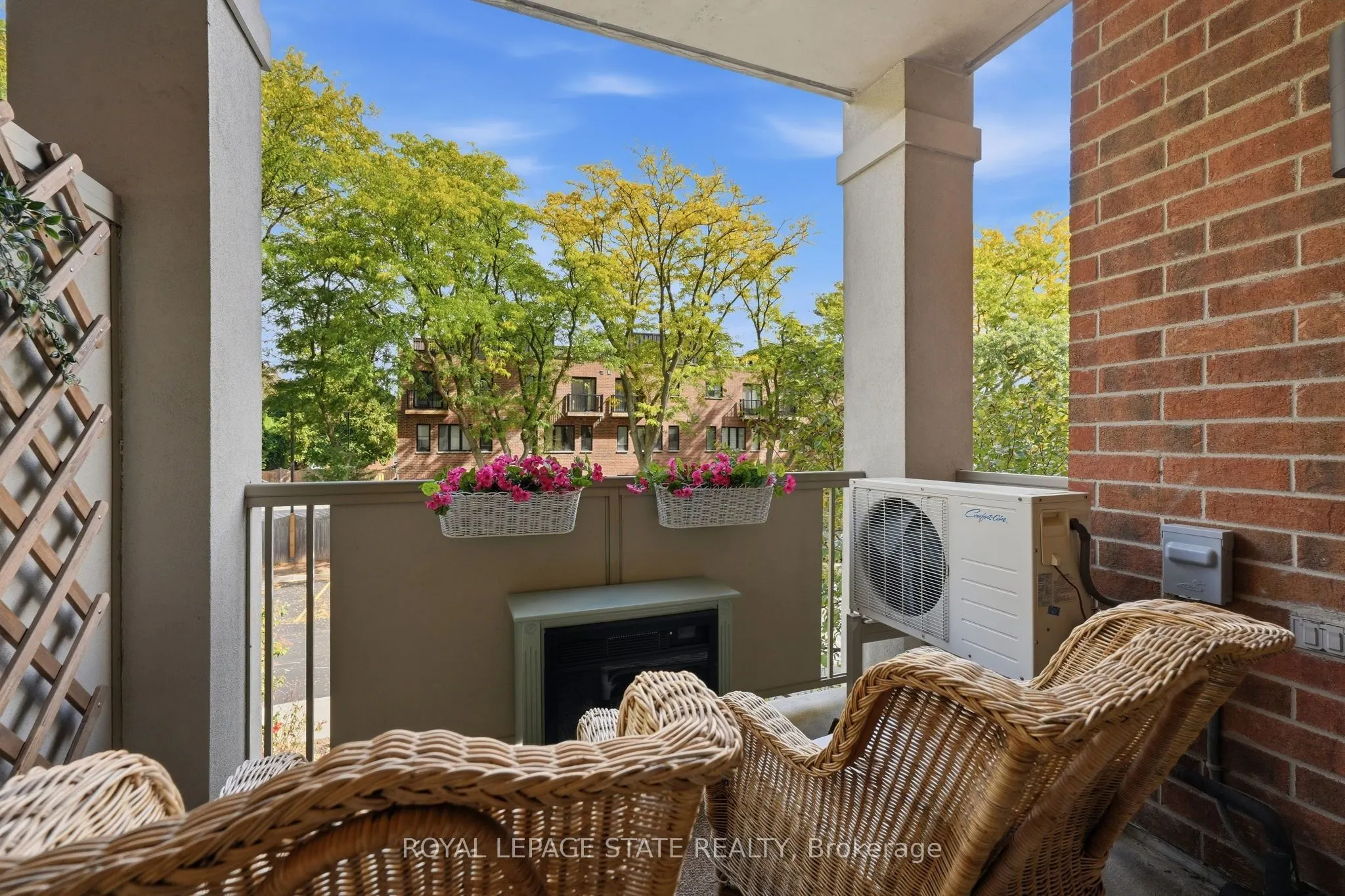 391 Plains Road E #211