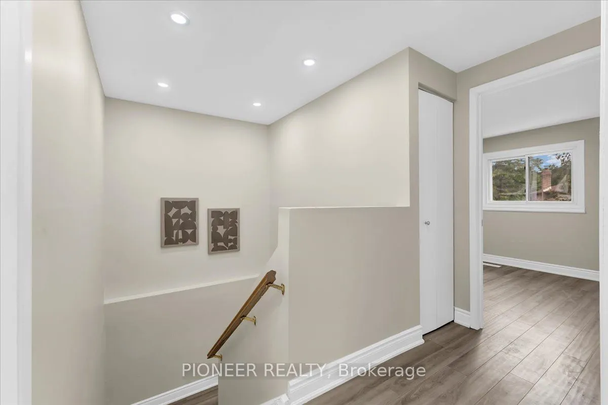 22 Wolverton Crescent