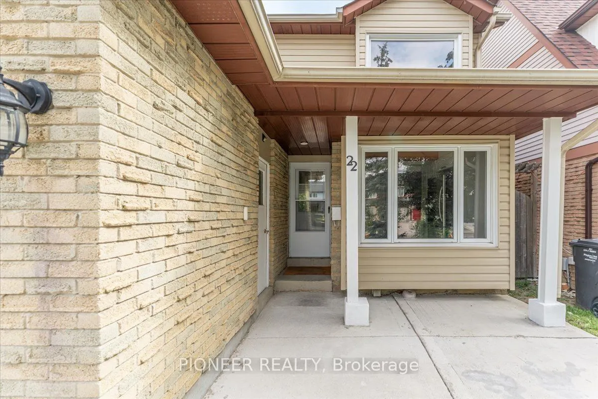 22 Wolverton Crescent