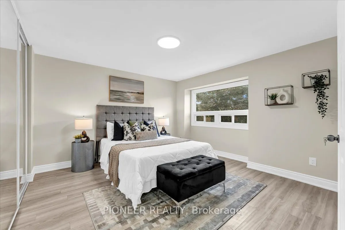 22 Wolverton Crescent