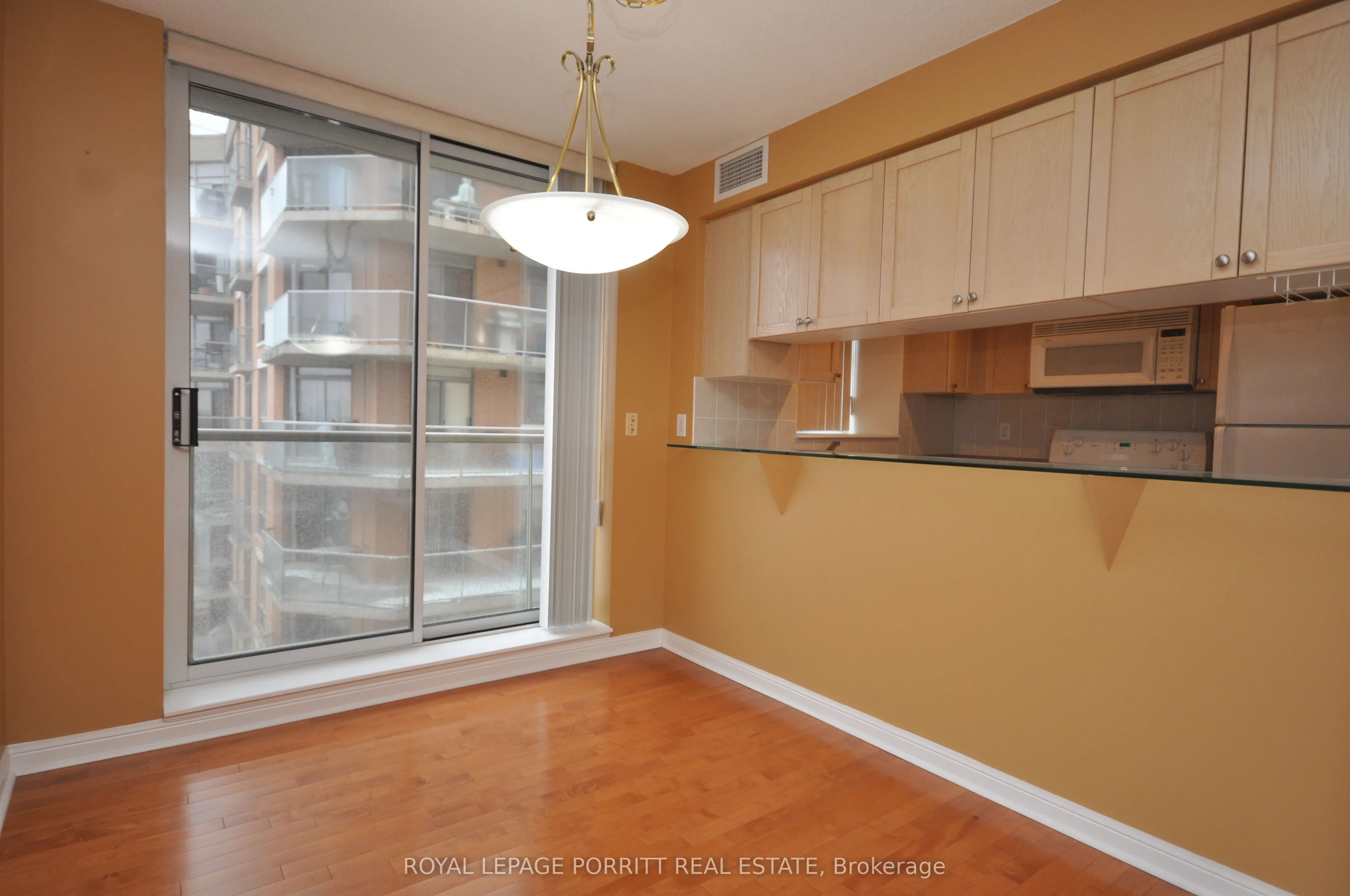 1140 Parkwest Place #901