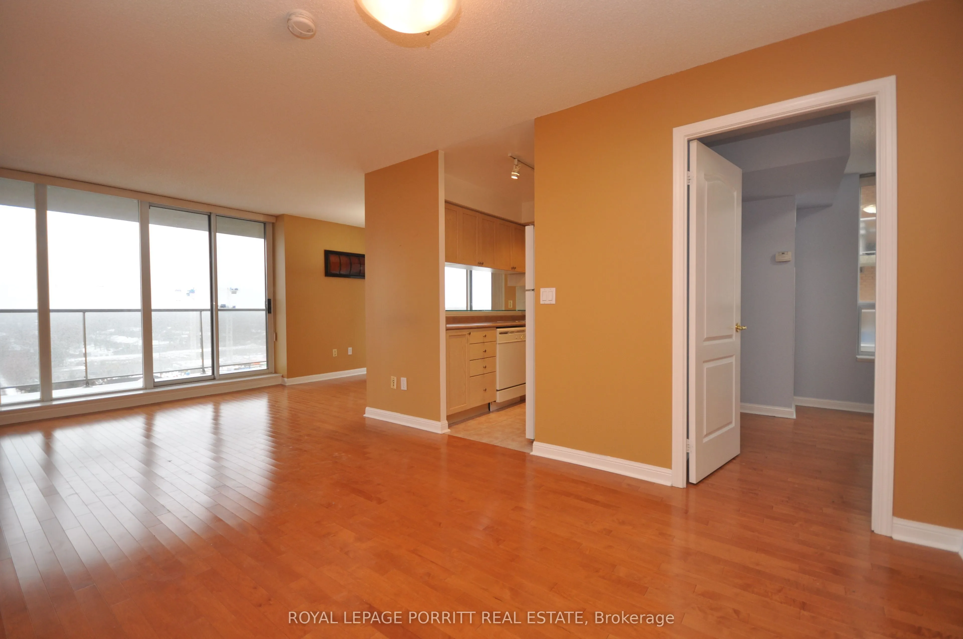 1140 Parkwest Place #901