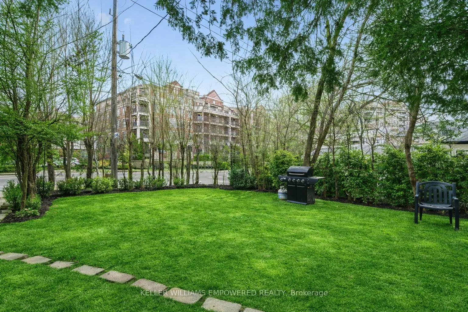 2665 Bloor Street W #2
