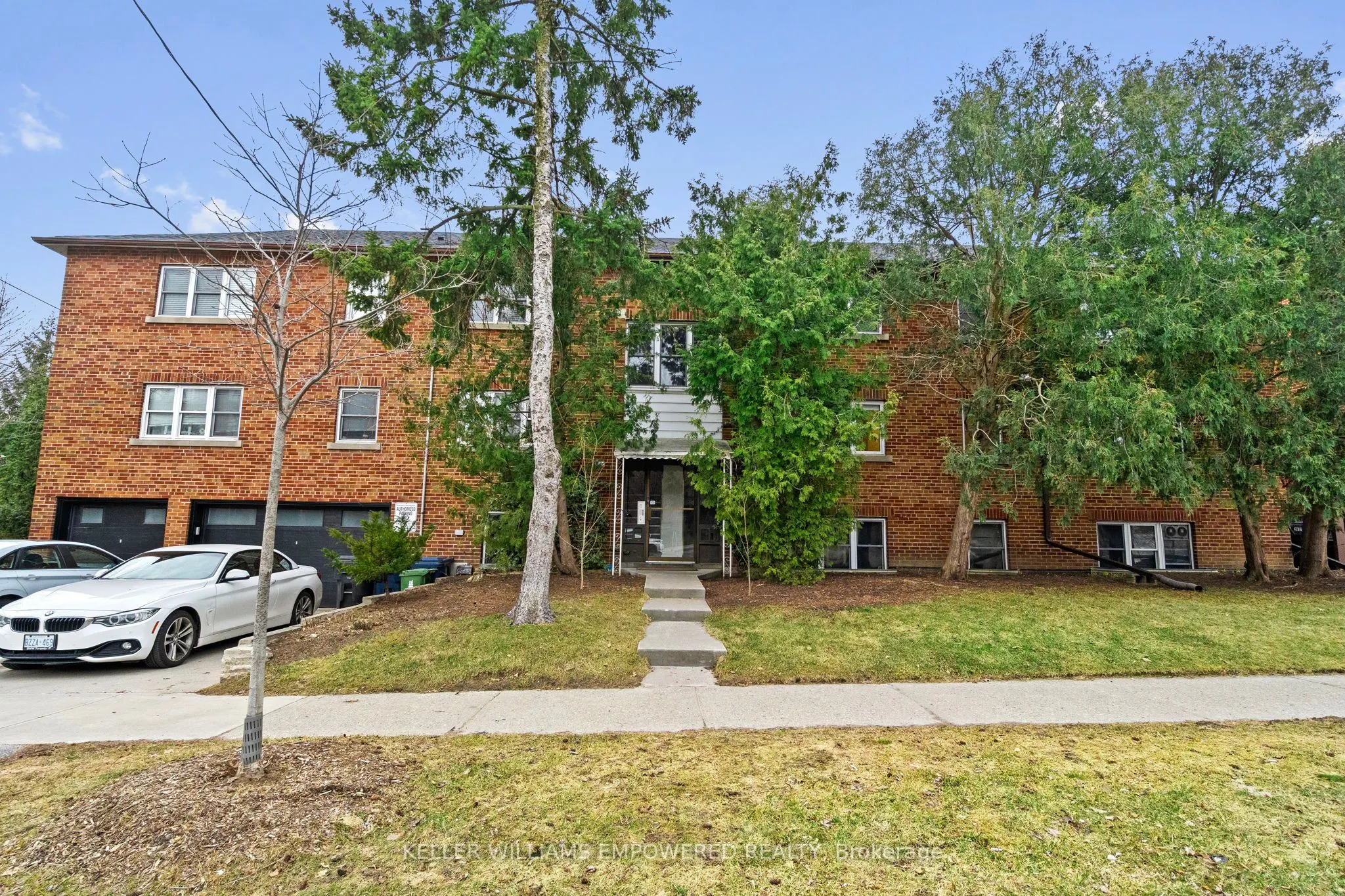 2665 Bloor Street W #2