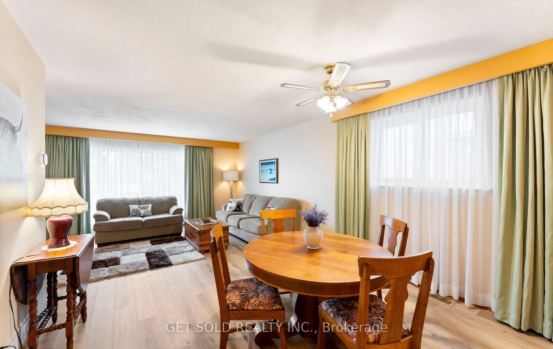 22 Almayo Crescent