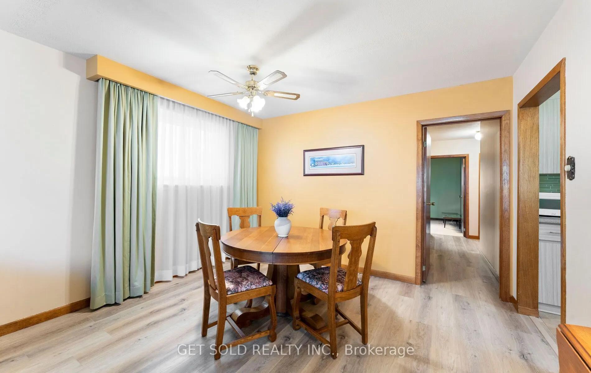 22 Almayo Crescent