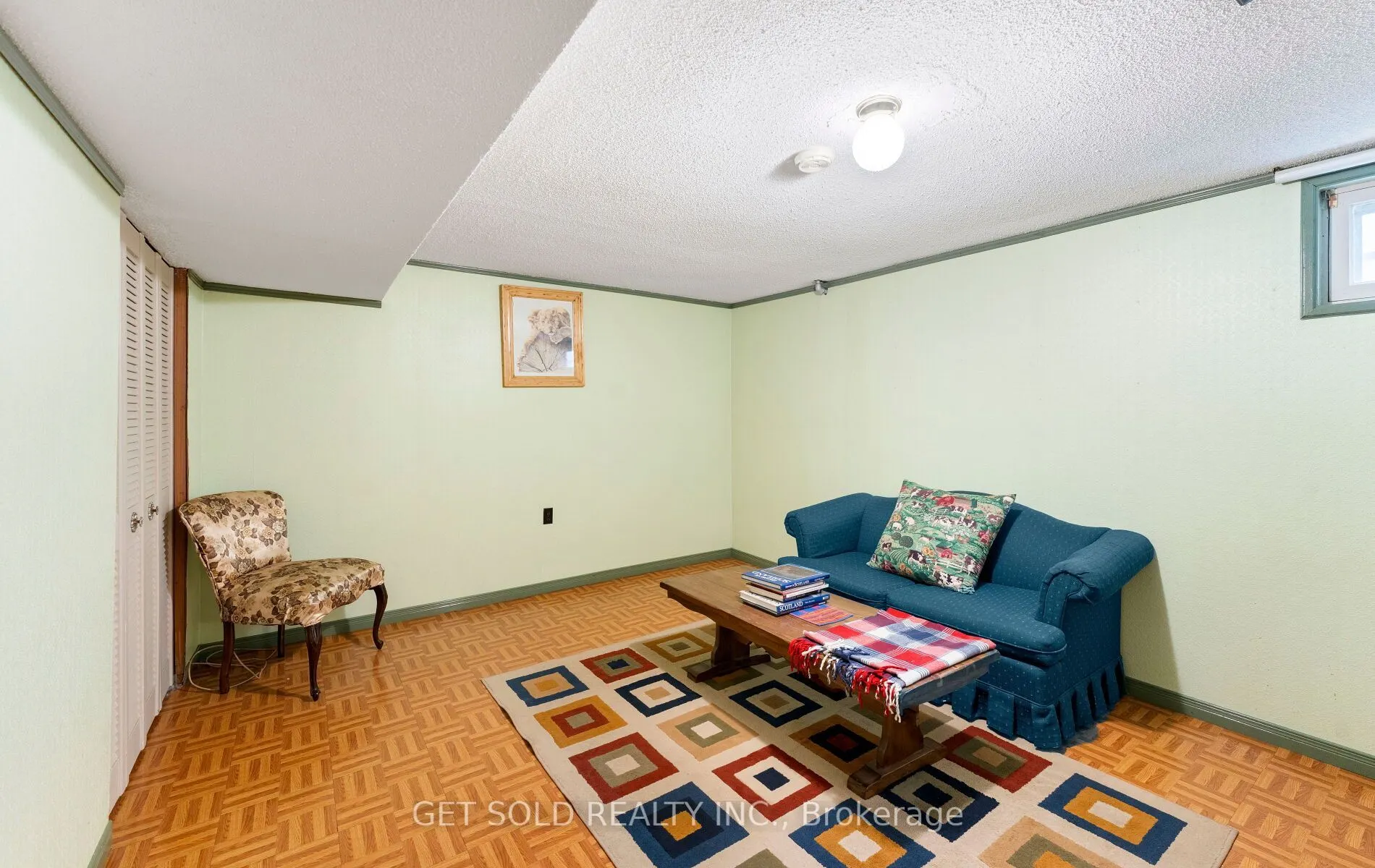 22 Almayo Crescent