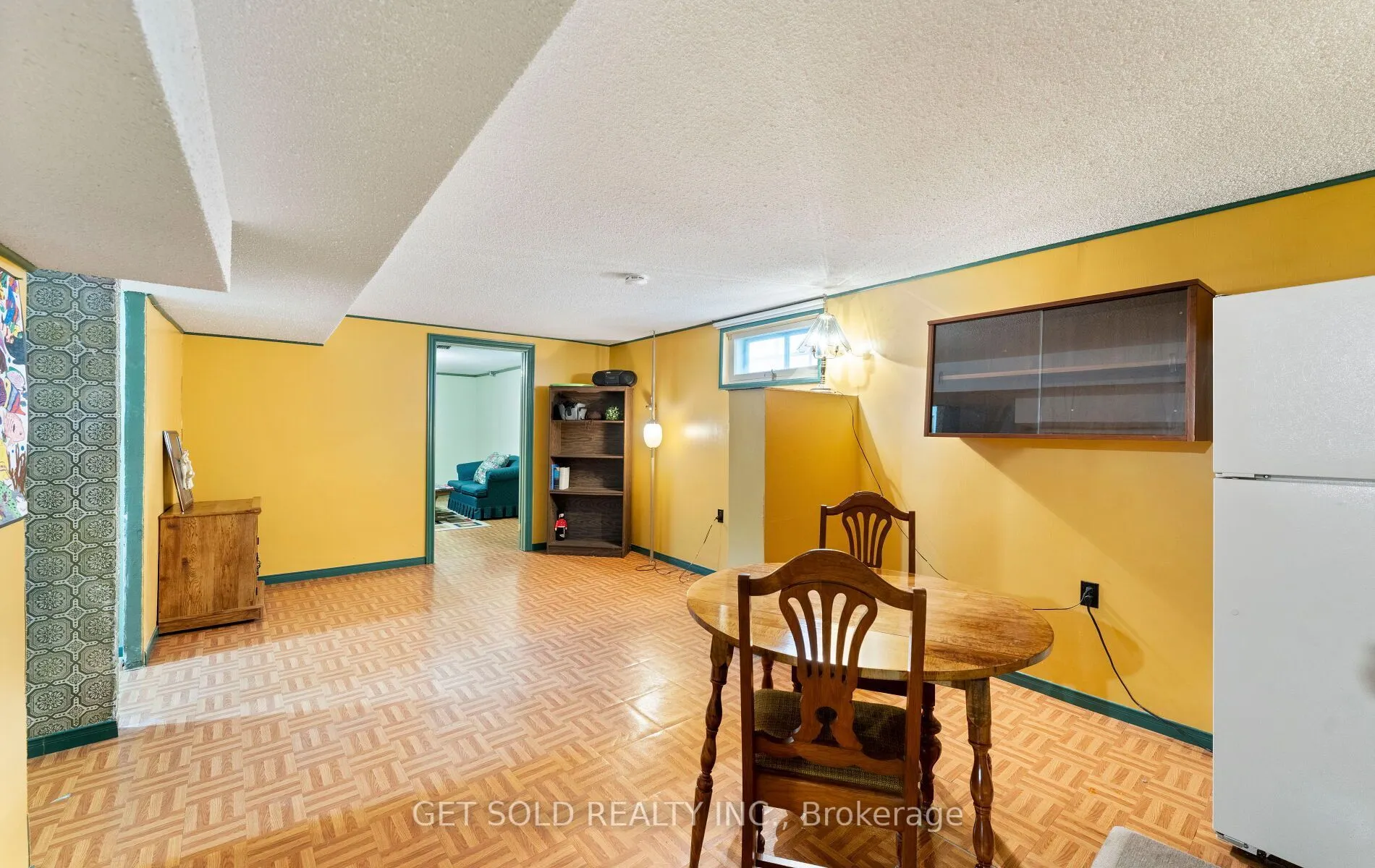 22 Almayo Crescent