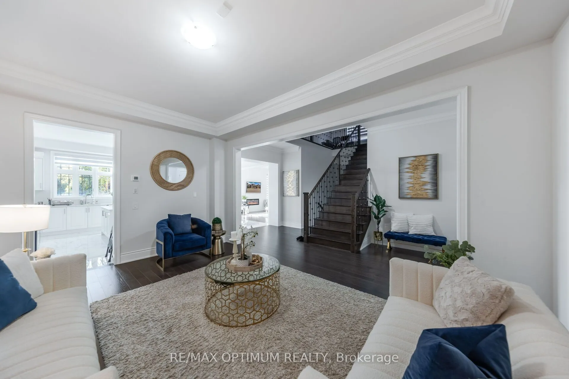 91 Raspberry Ridge Avenue