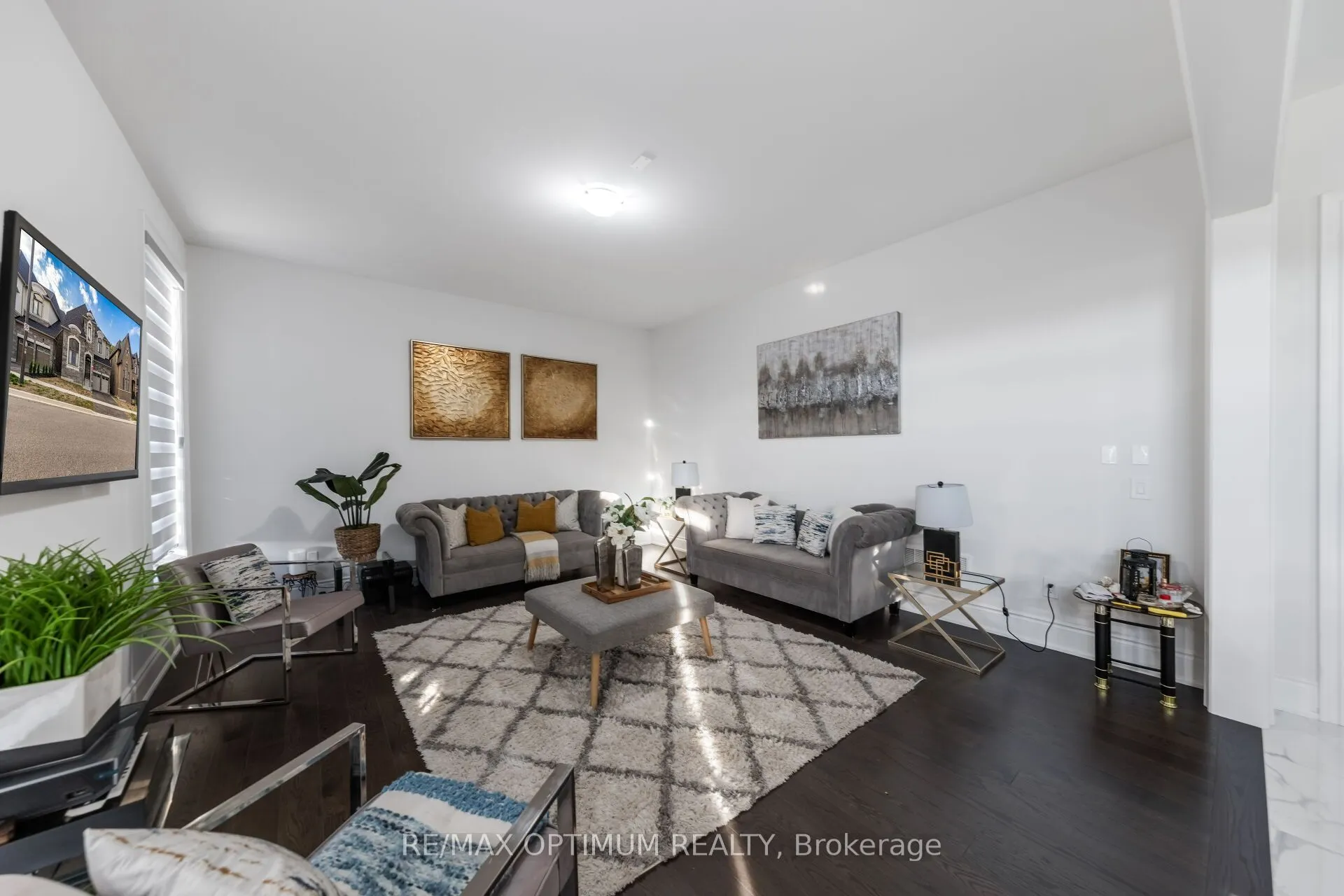 91 Raspberry Ridge Avenue
