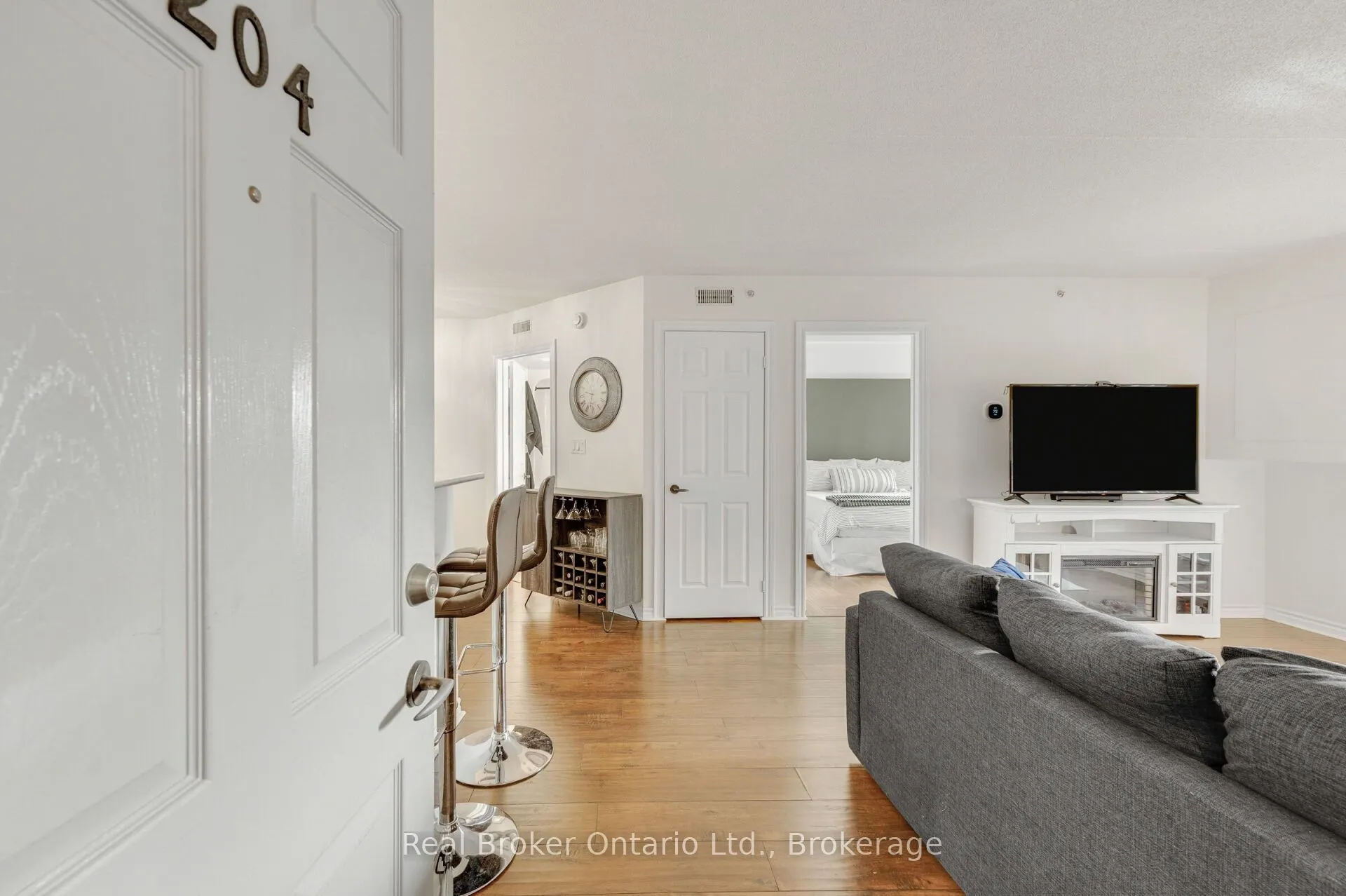 4015 KILMER Drive #204