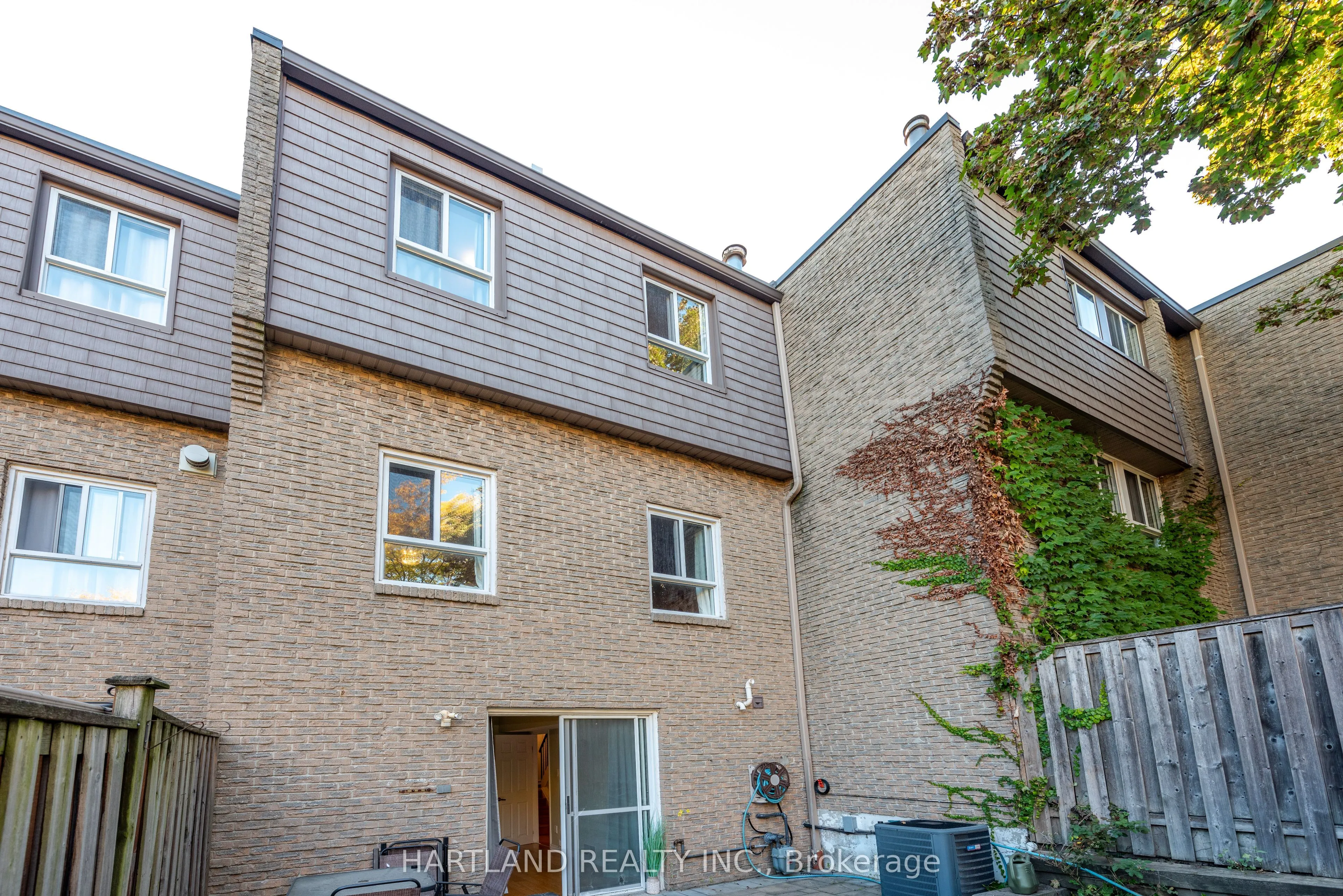 405 Hyacinthe Boulevard #50