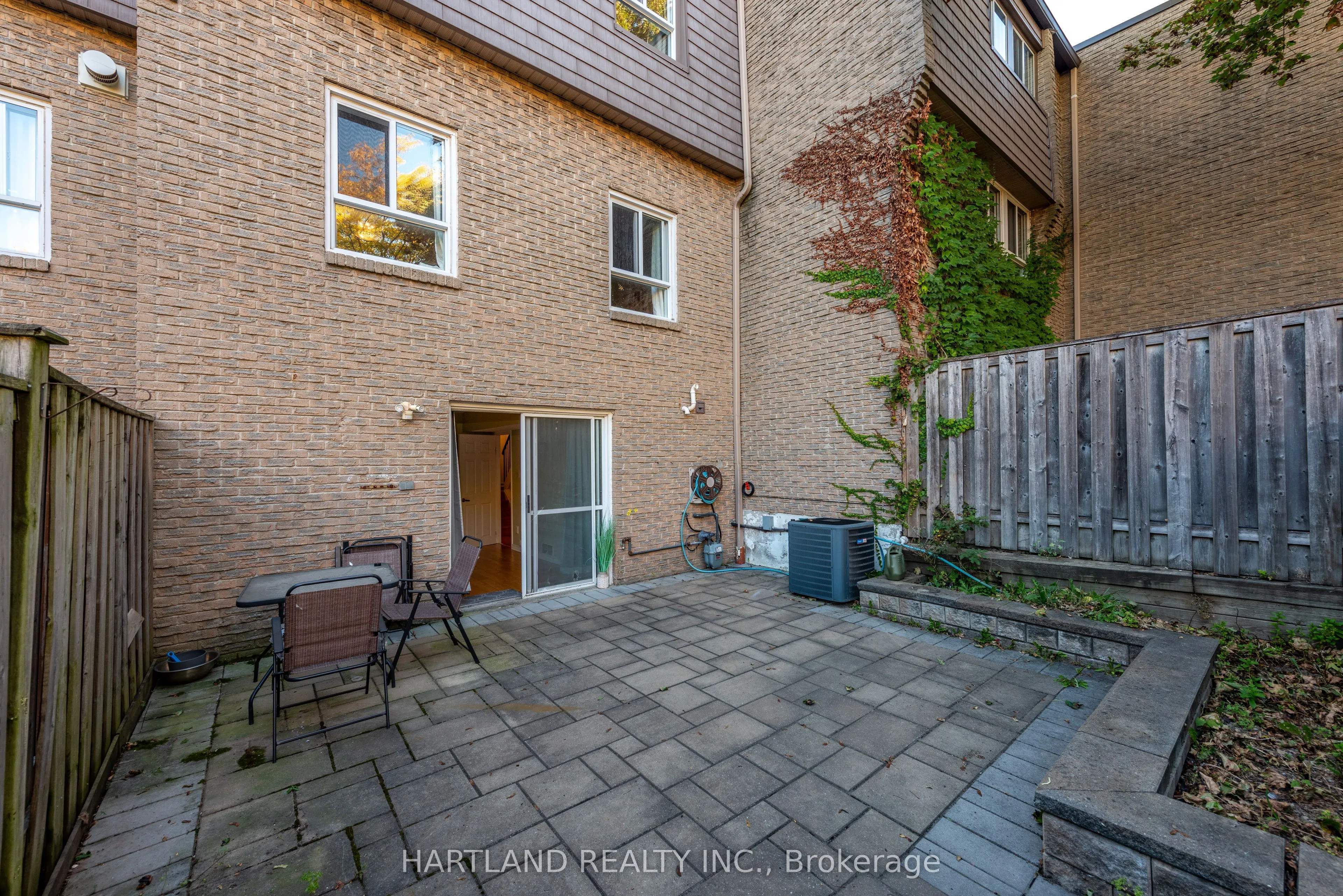 405 Hyacinthe Boulevard #50