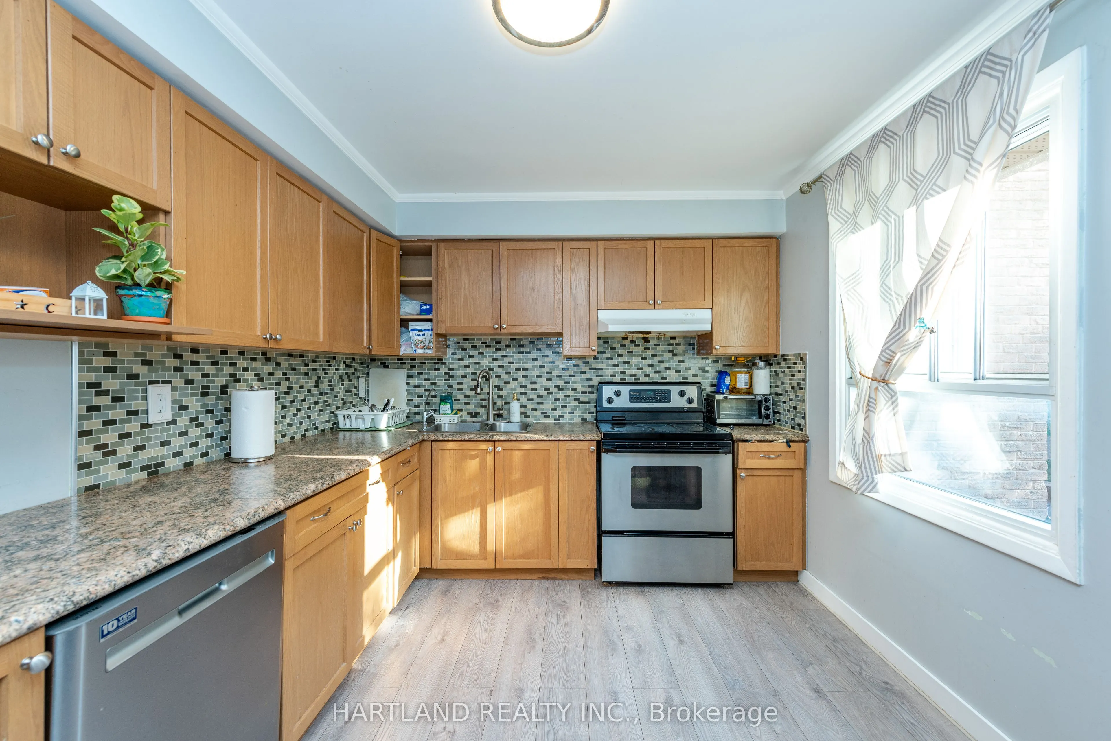 405 Hyacinthe Boulevard #50