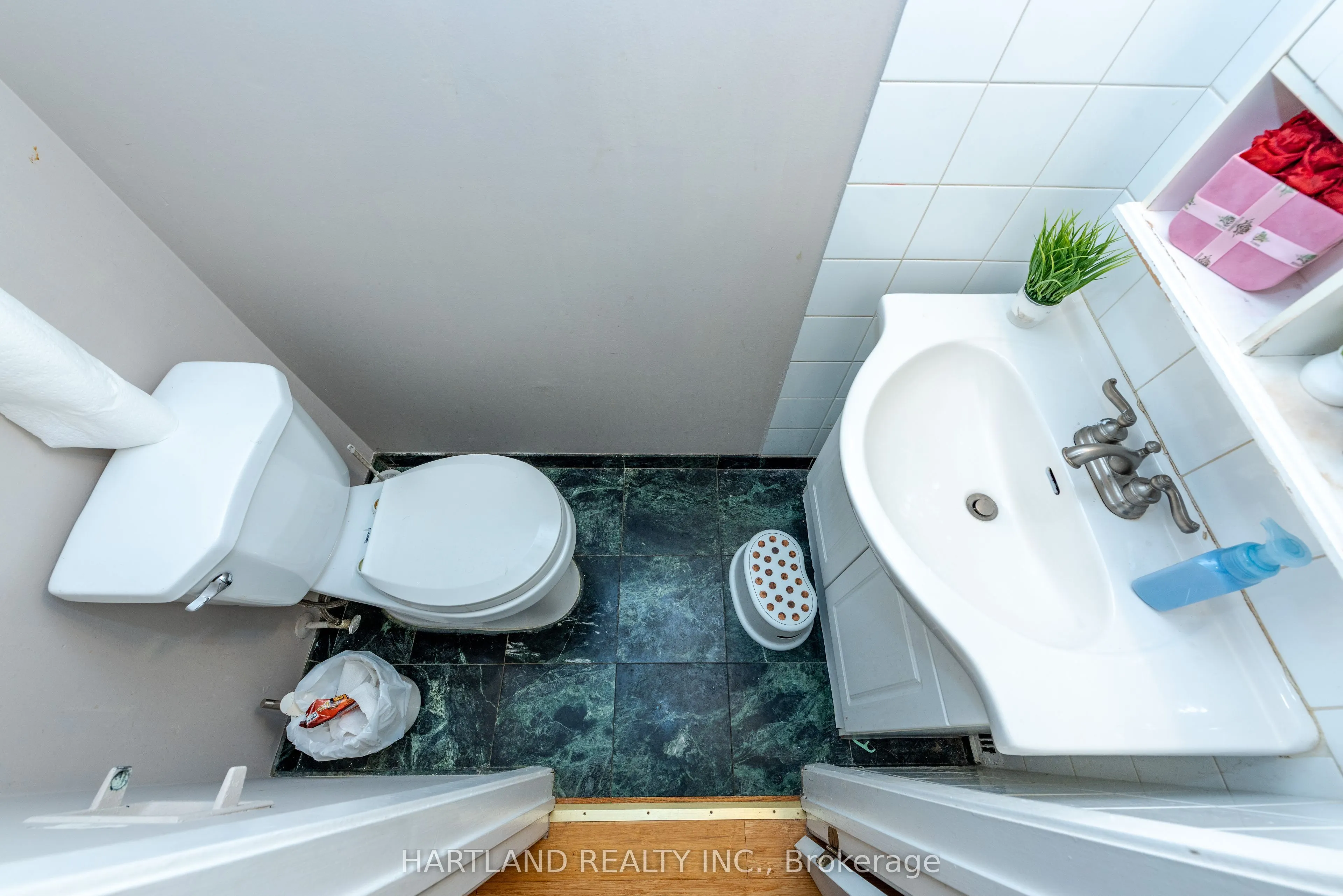 405 Hyacinthe Boulevard #50