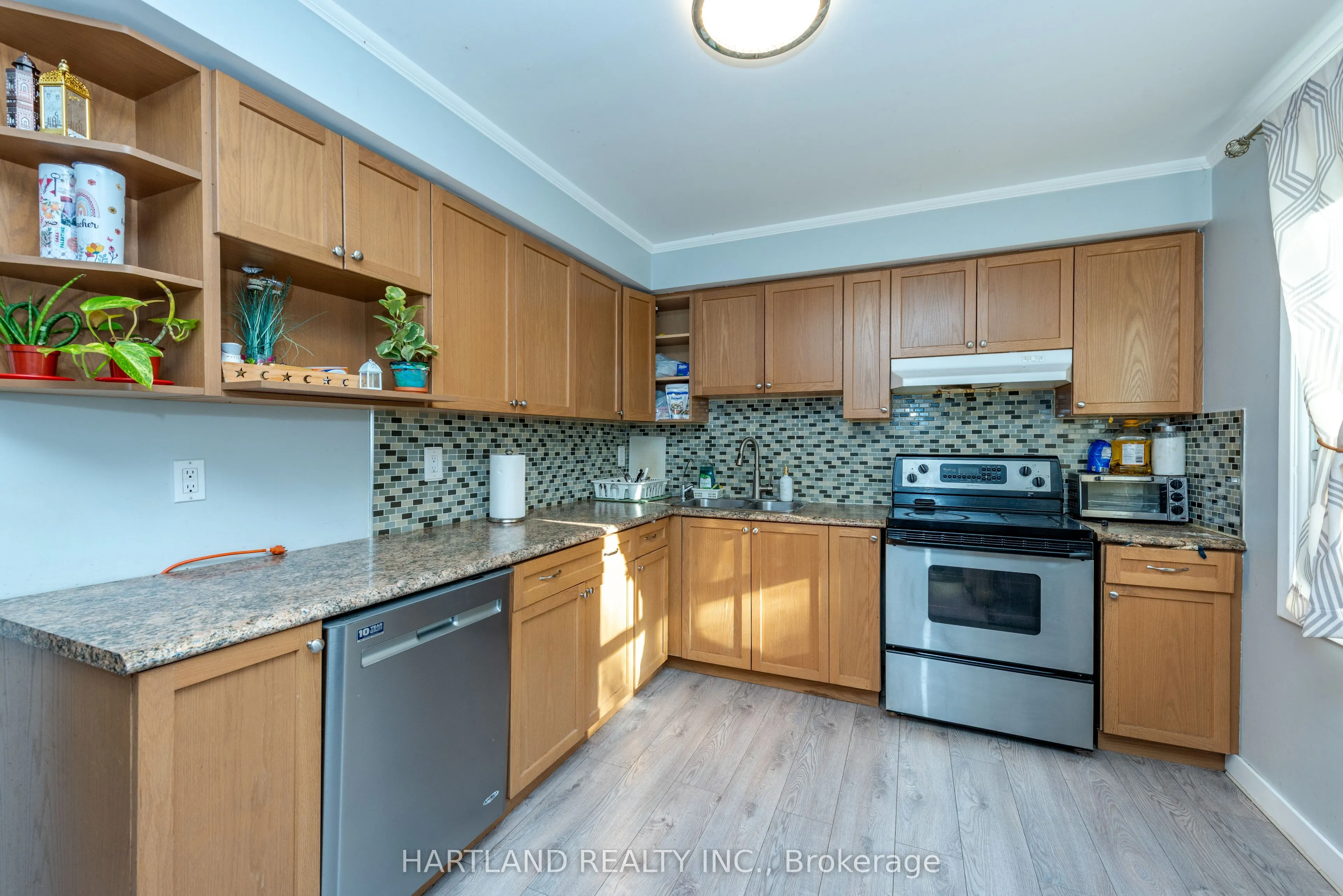 405 Hyacinthe Boulevard #50