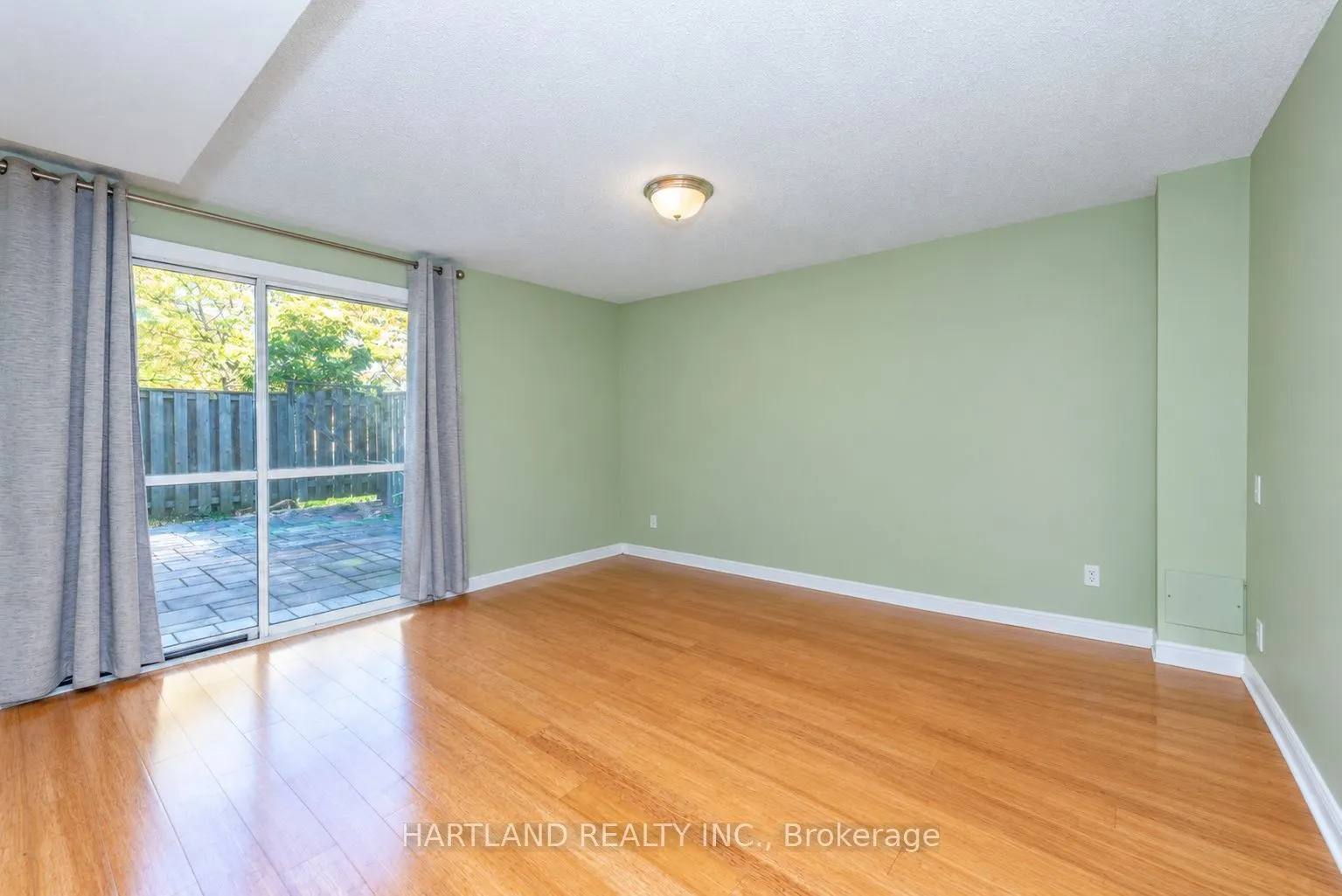 405 Hyacinthe Boulevard #50