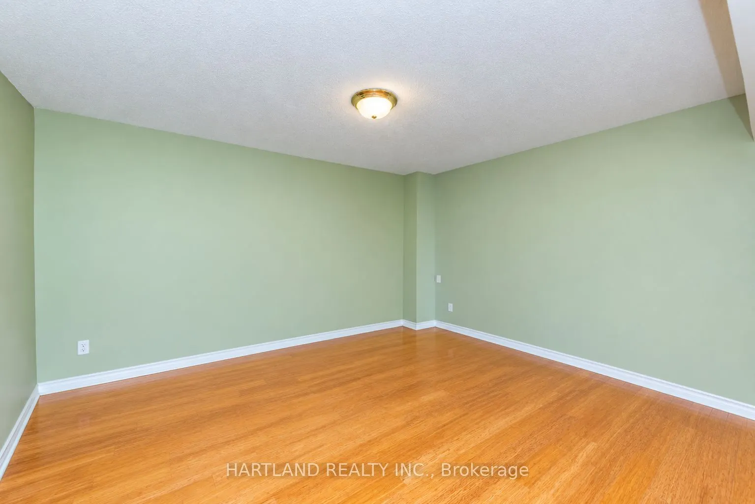 405 Hyacinthe Boulevard #50