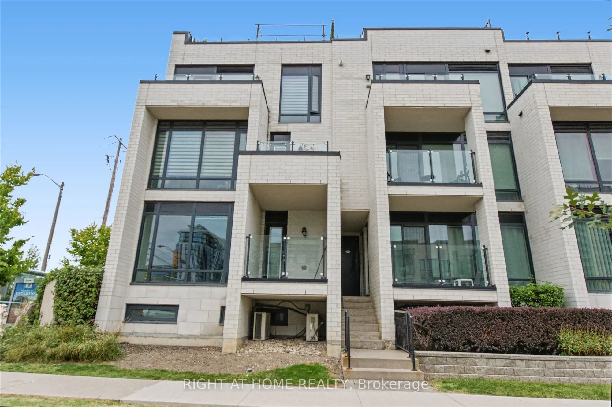 130 Widdicombe Hill Boulevard #416