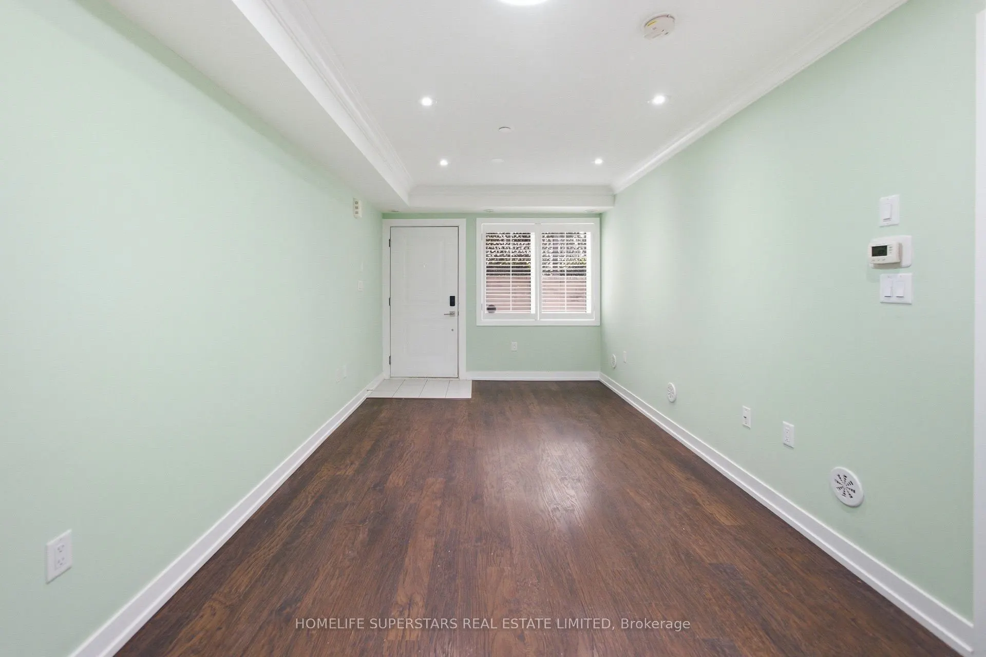 8 Drummond Street #413
