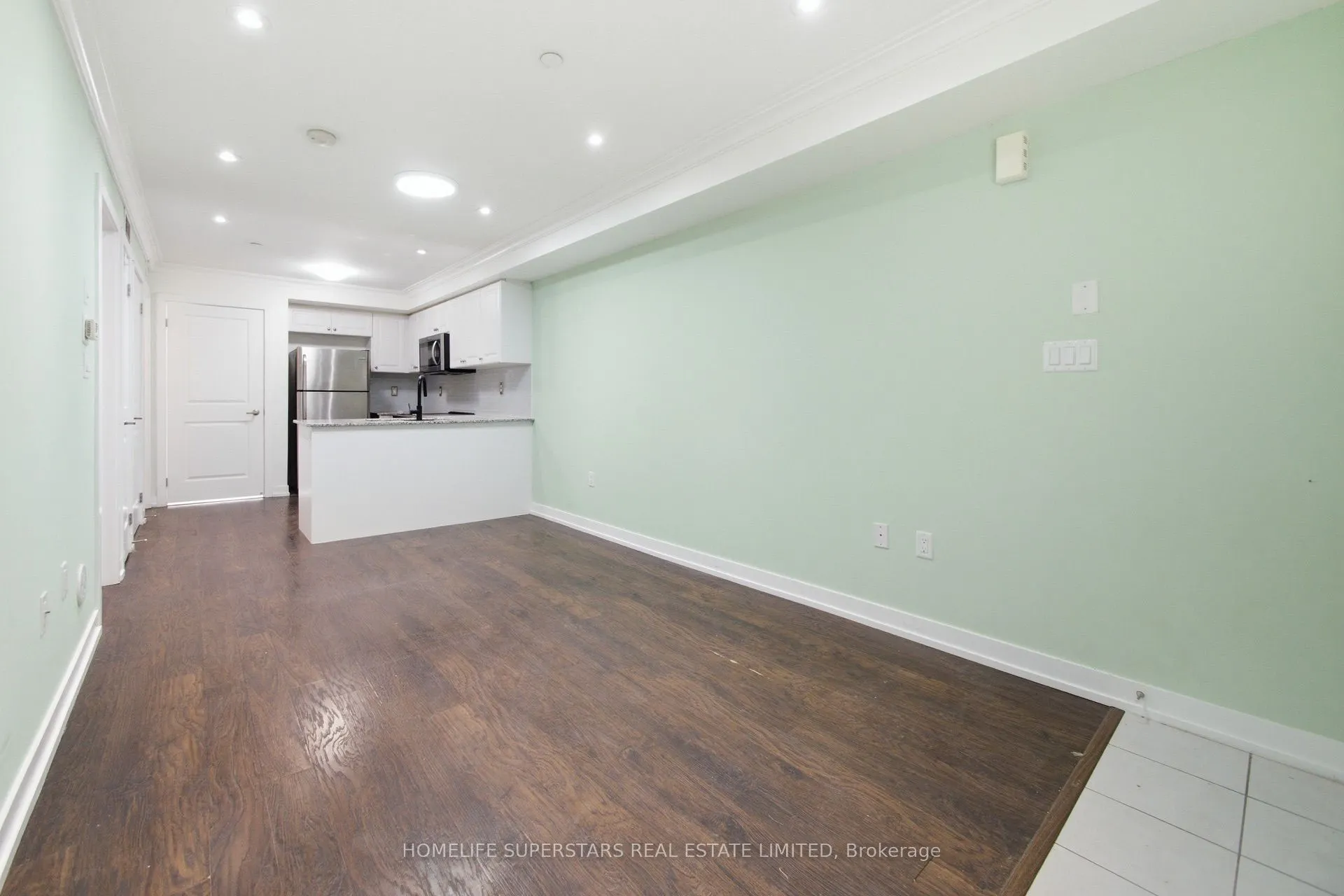 8 Drummond Street #413