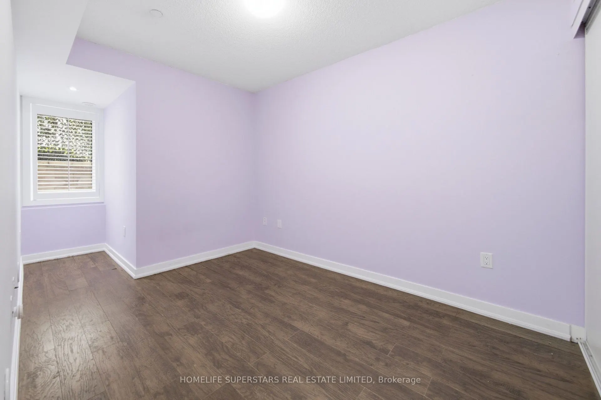 8 Drummond Street #413