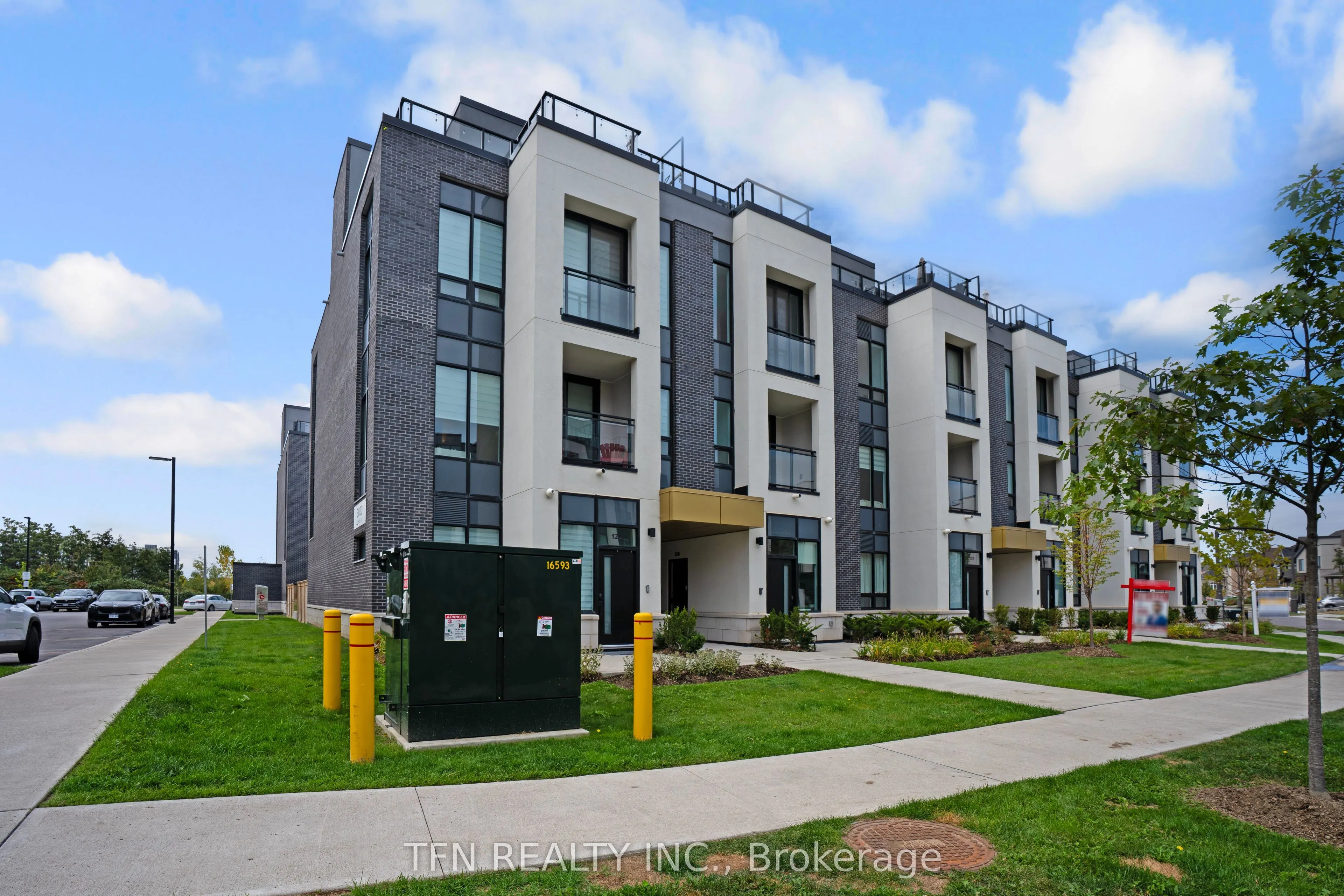 3020 Trailside Drive #127