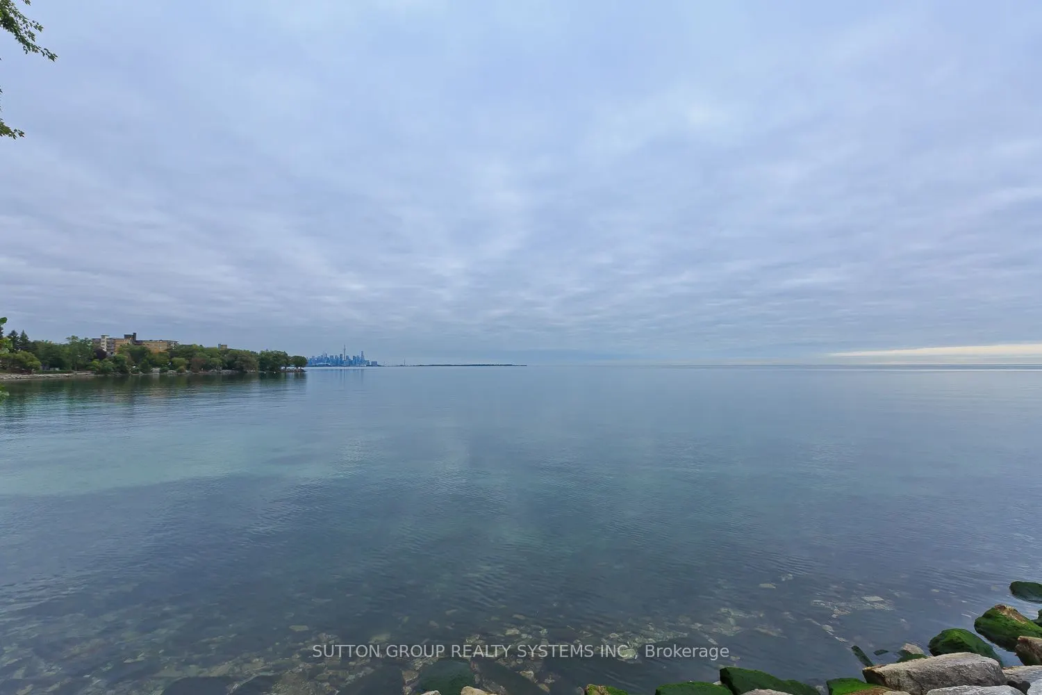 14 Lake Shore Drive