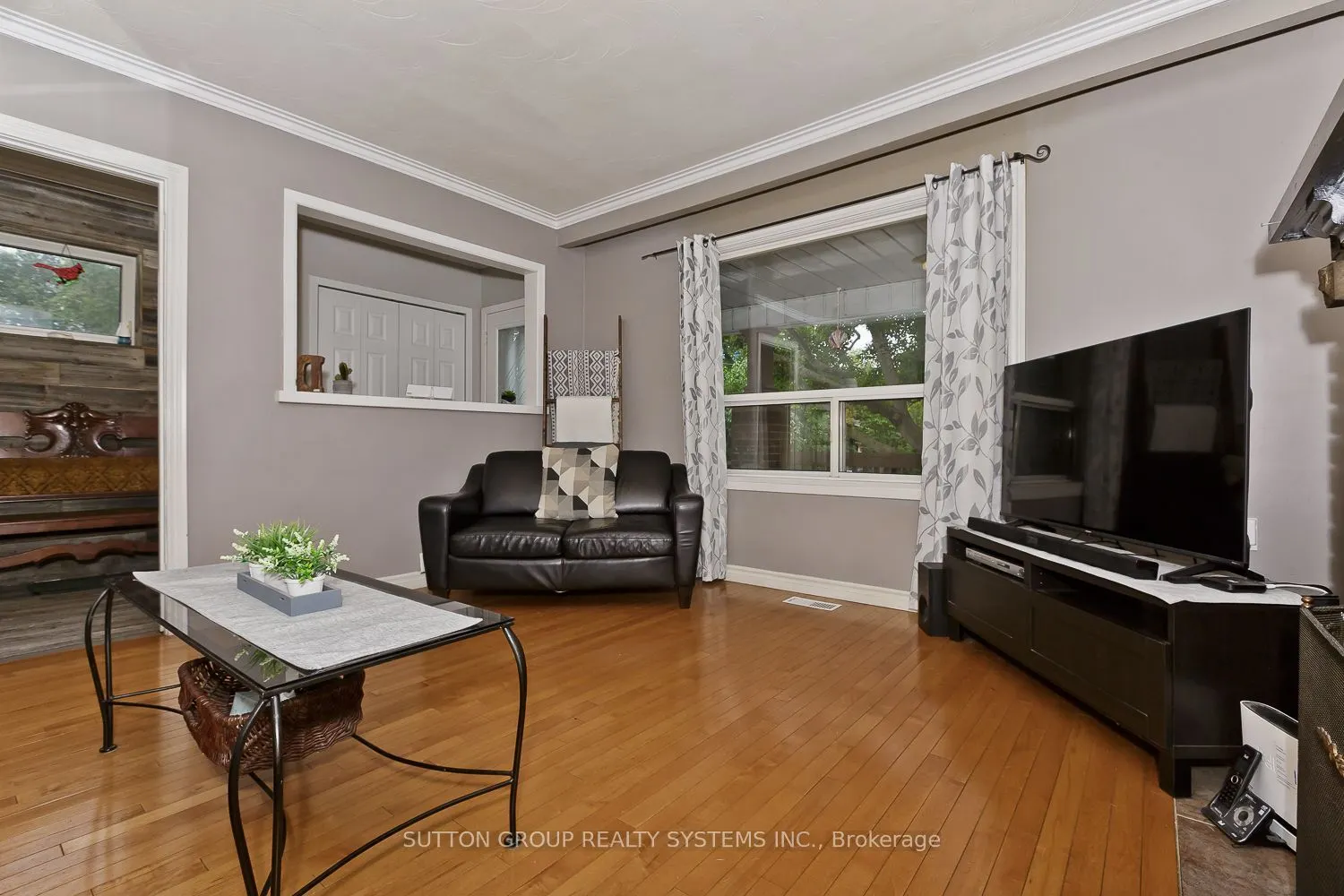 14 Lake Shore Drive