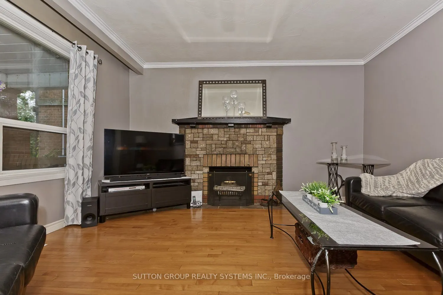 14 Lake Shore Drive