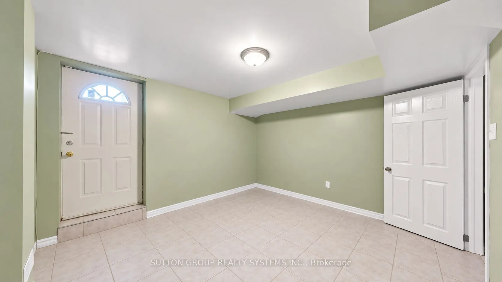 2138 Eglinton Avenue W