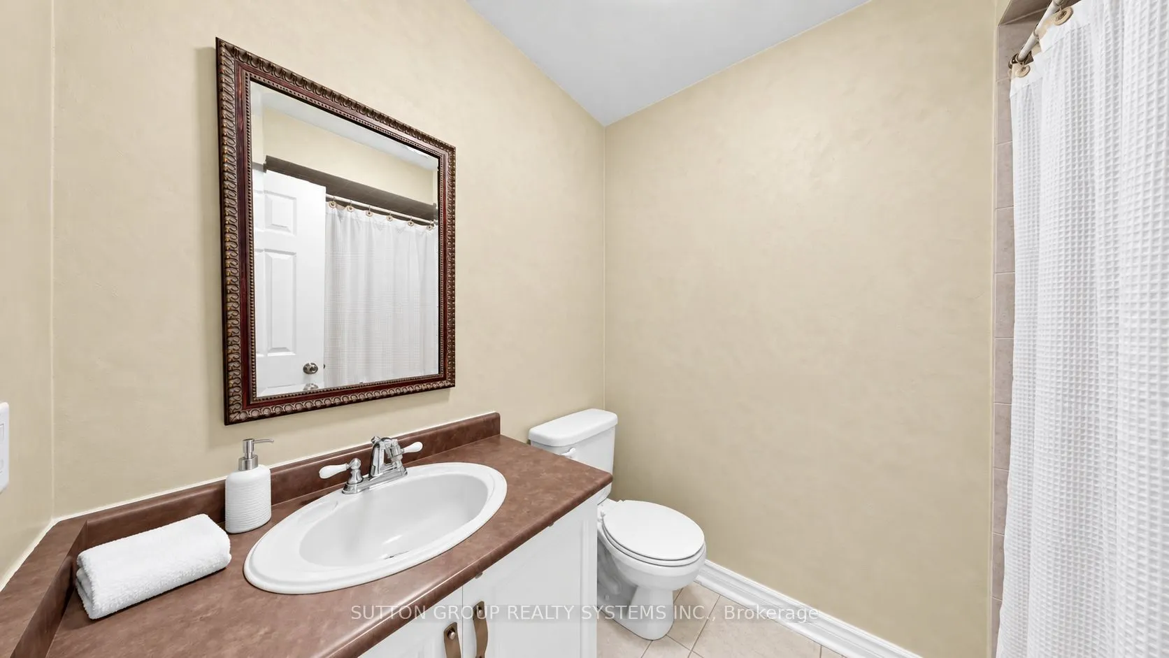 2138 Eglinton Avenue W